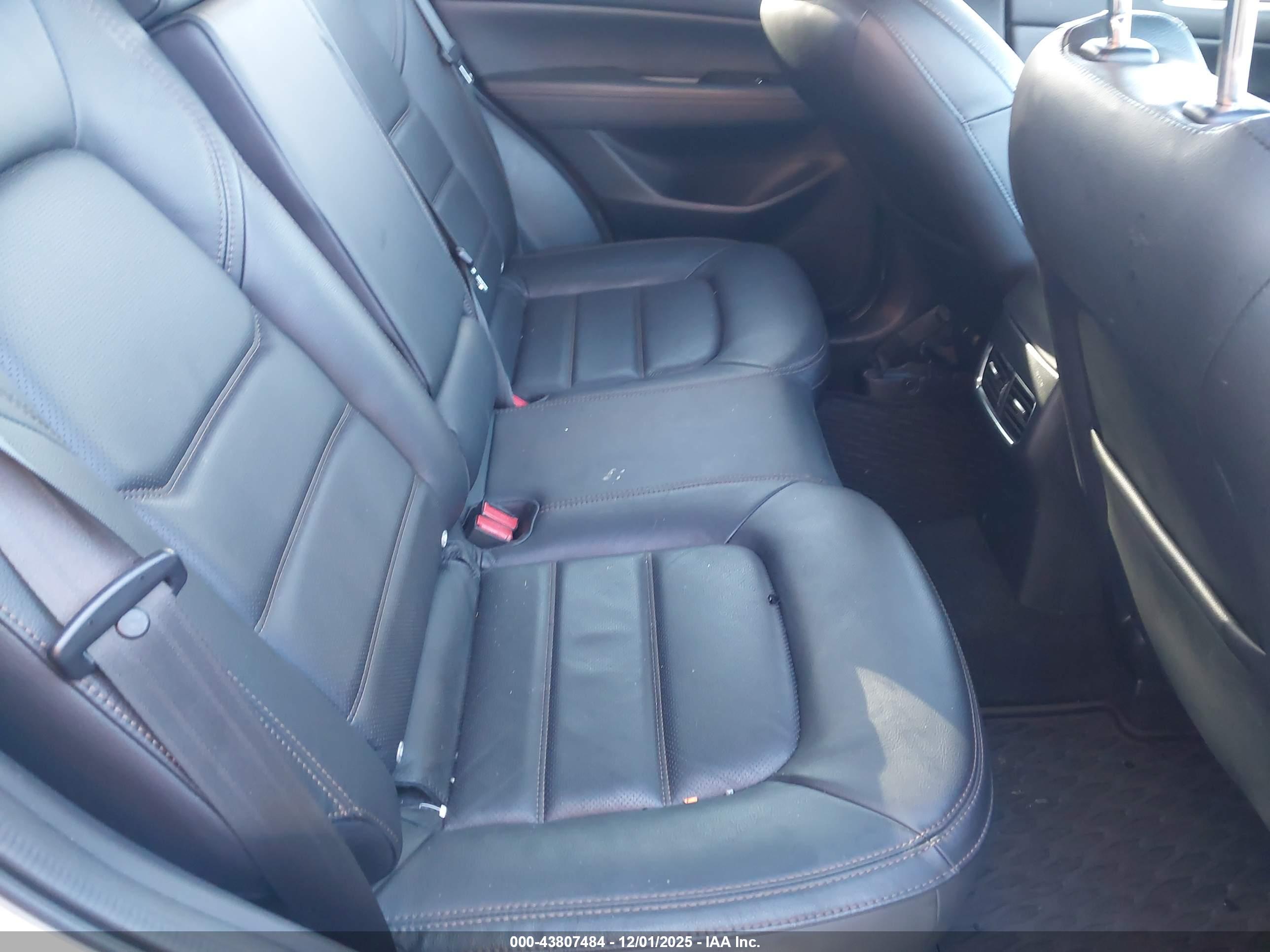 MAZDA CX-5 image 8