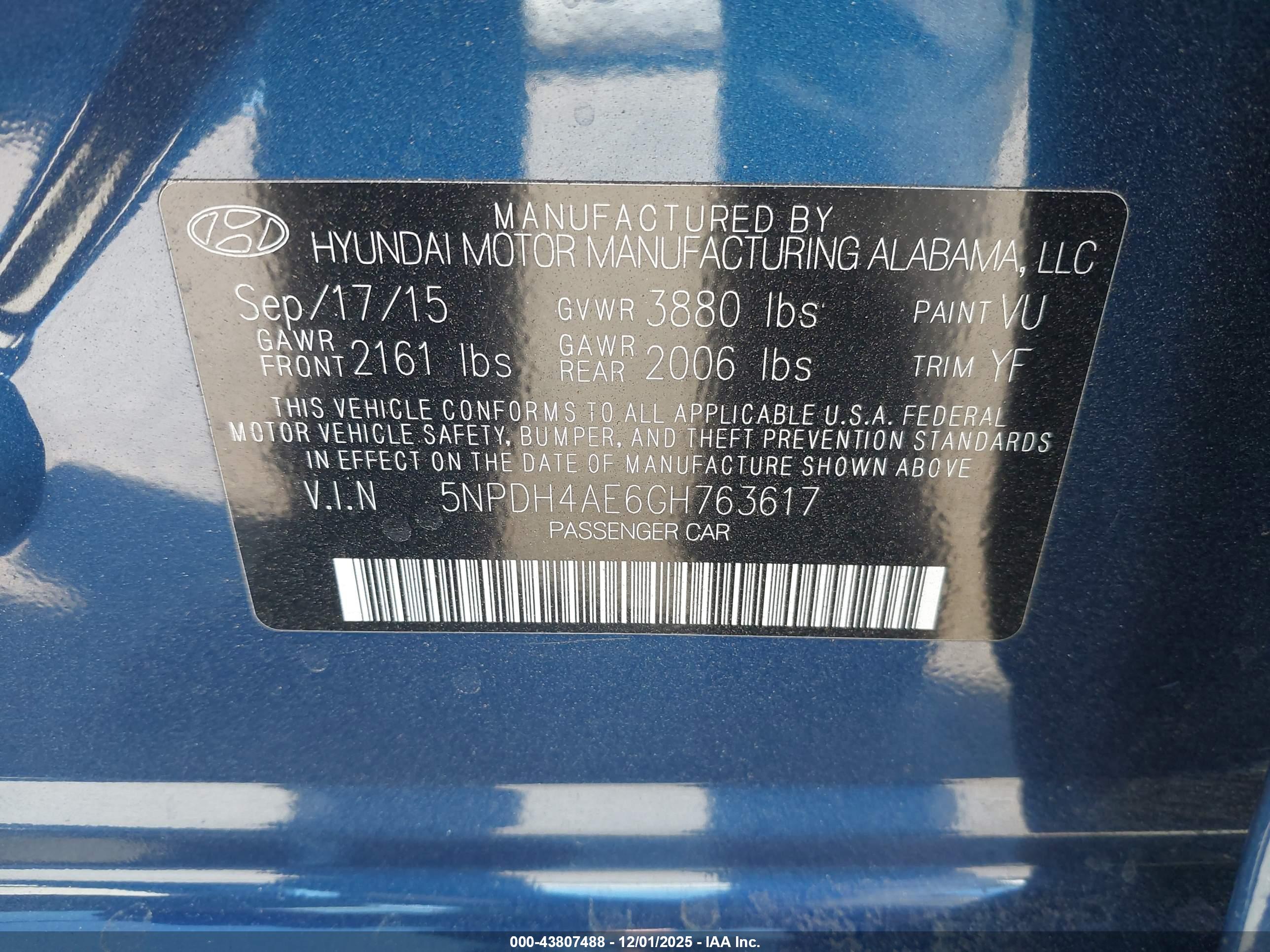 HYUNDAI ELANTRA image 9