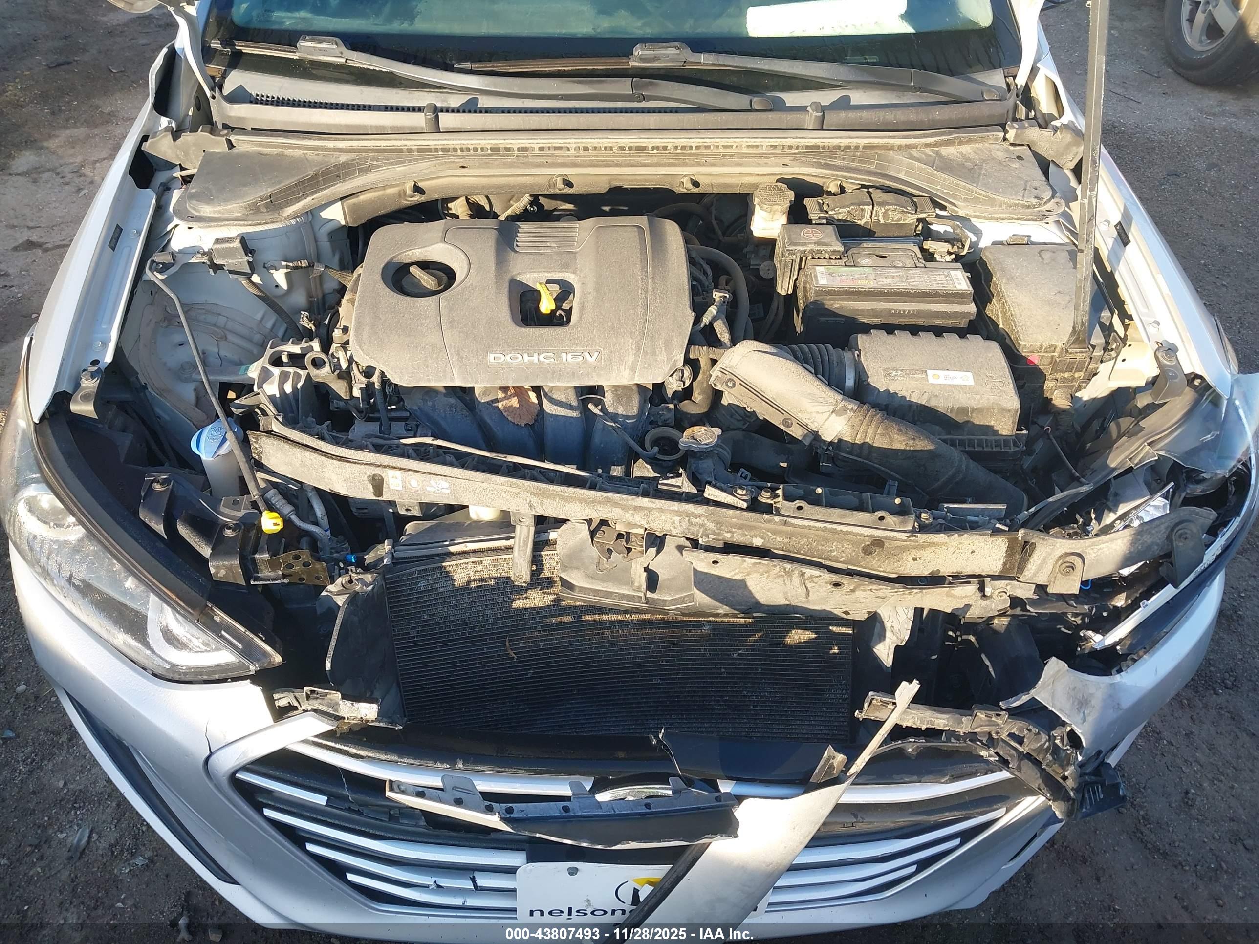 HYUNDAI ELANTRA image 10