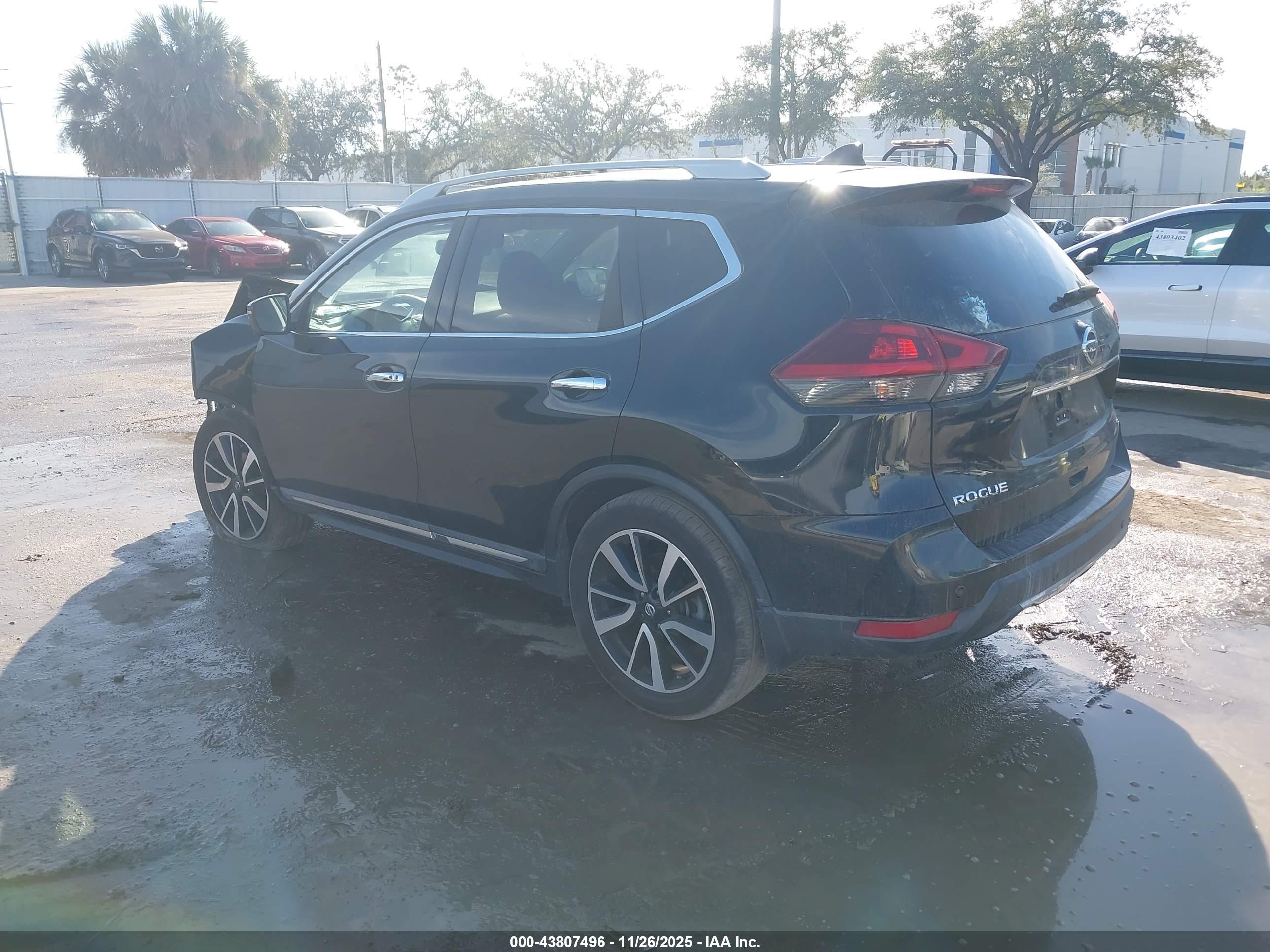 NISSAN ROGUE image 3