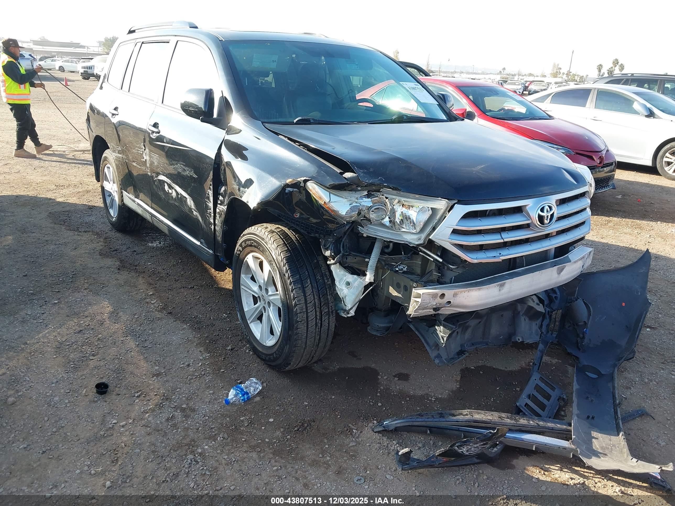 TOYOTA HIGHLANDER image 6
