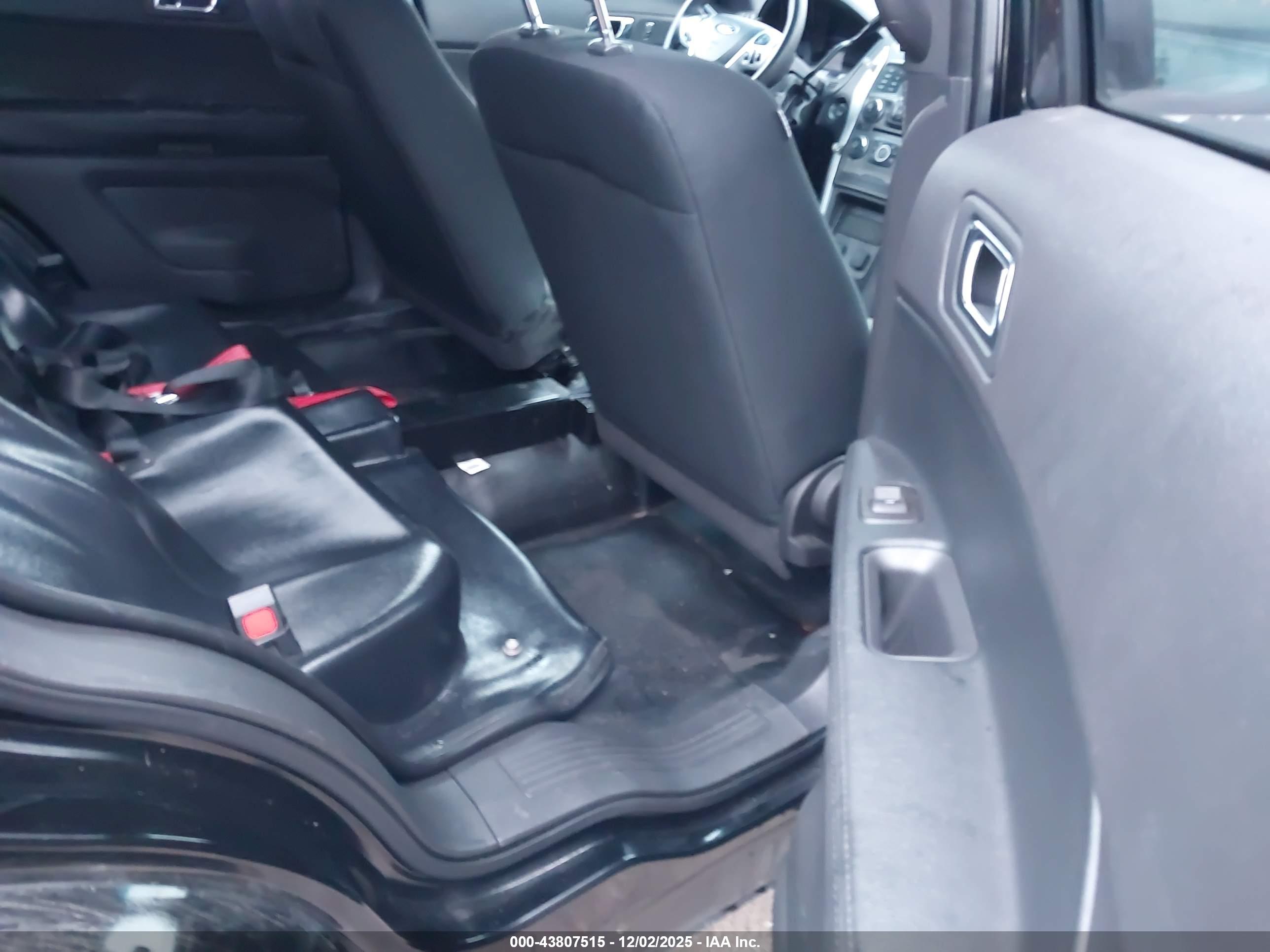 FORD UTILITY image 8