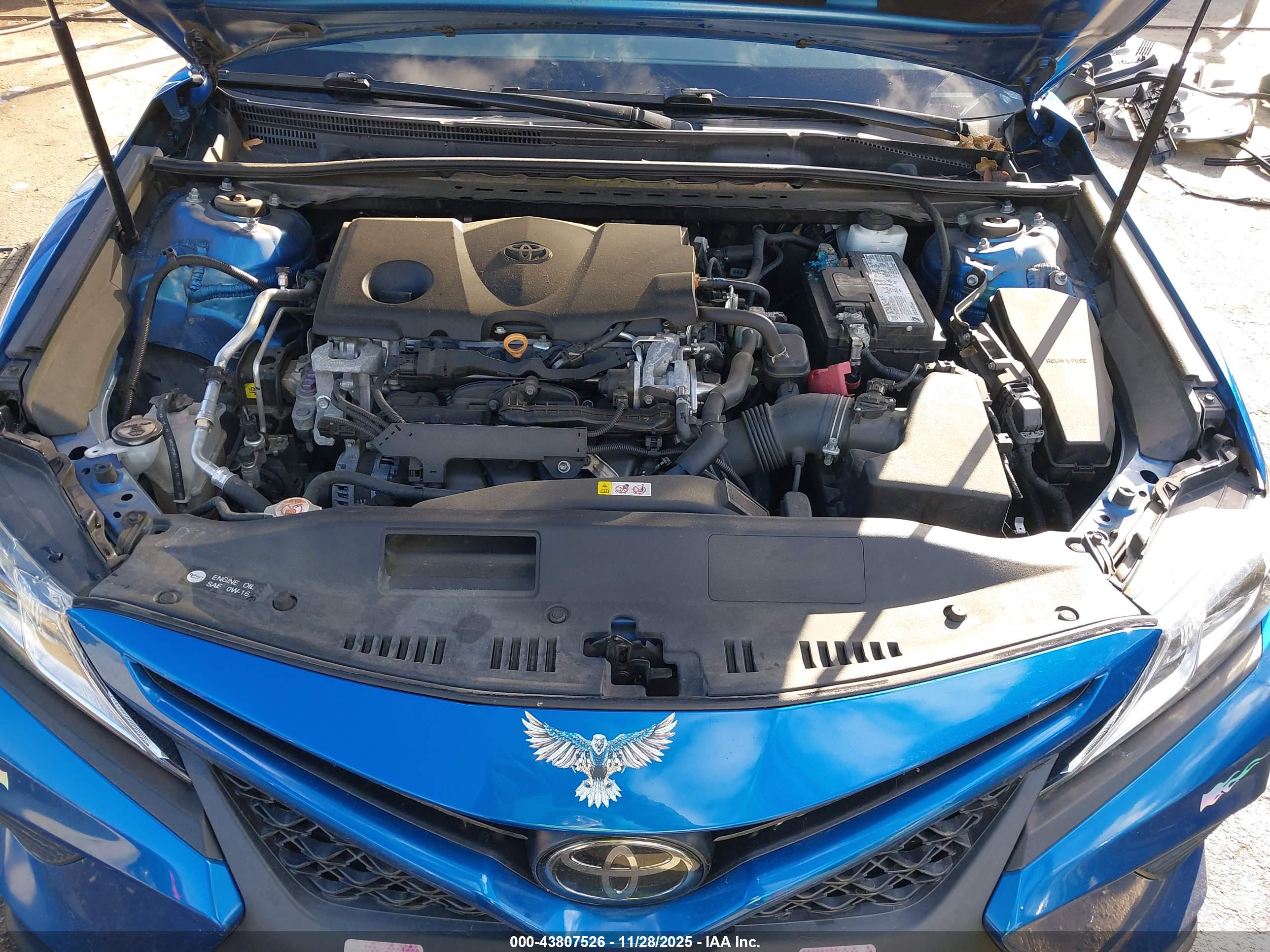 TOYOTA CAMRY image 10