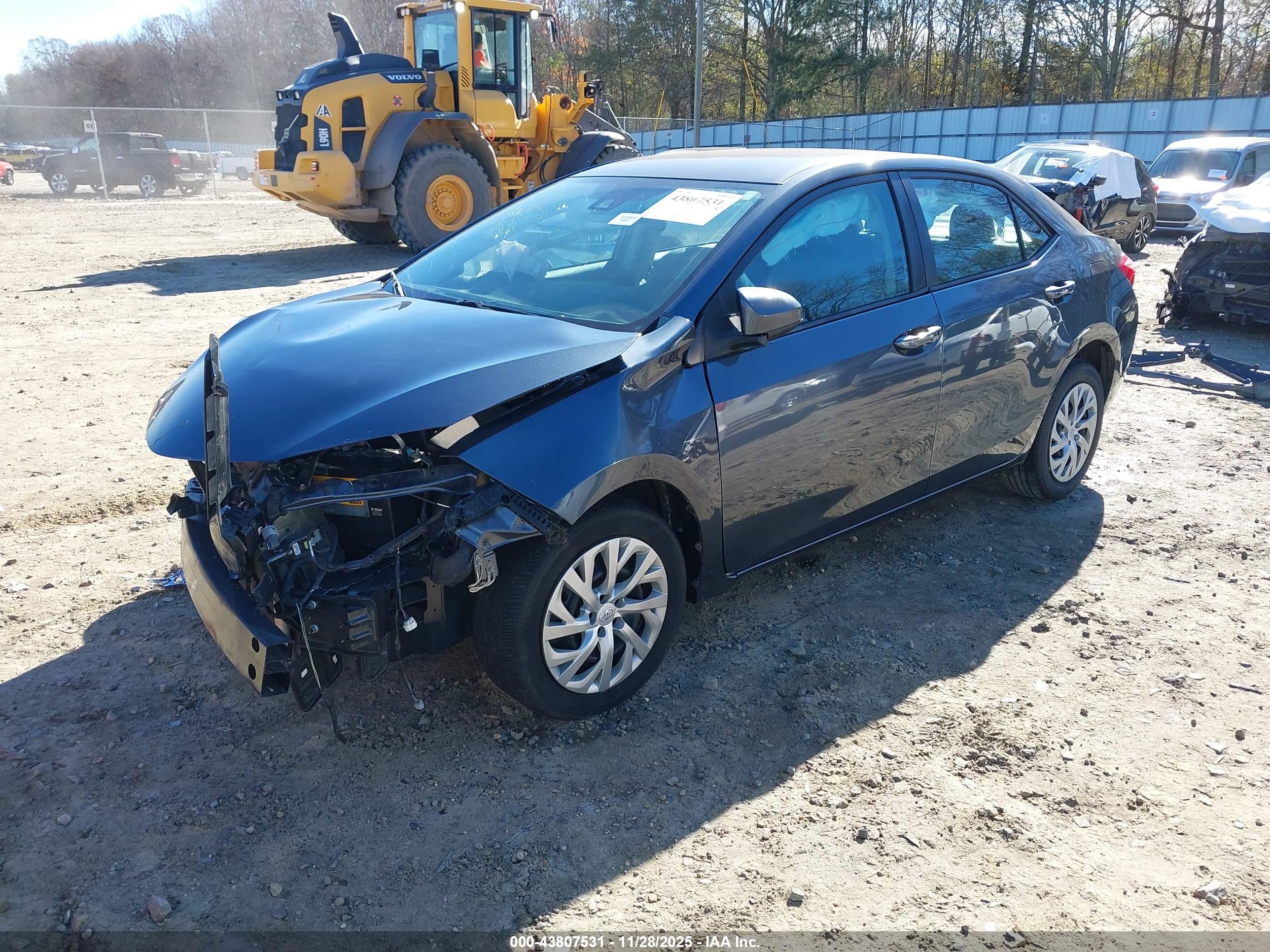 TOYOTA COROLLA image 2