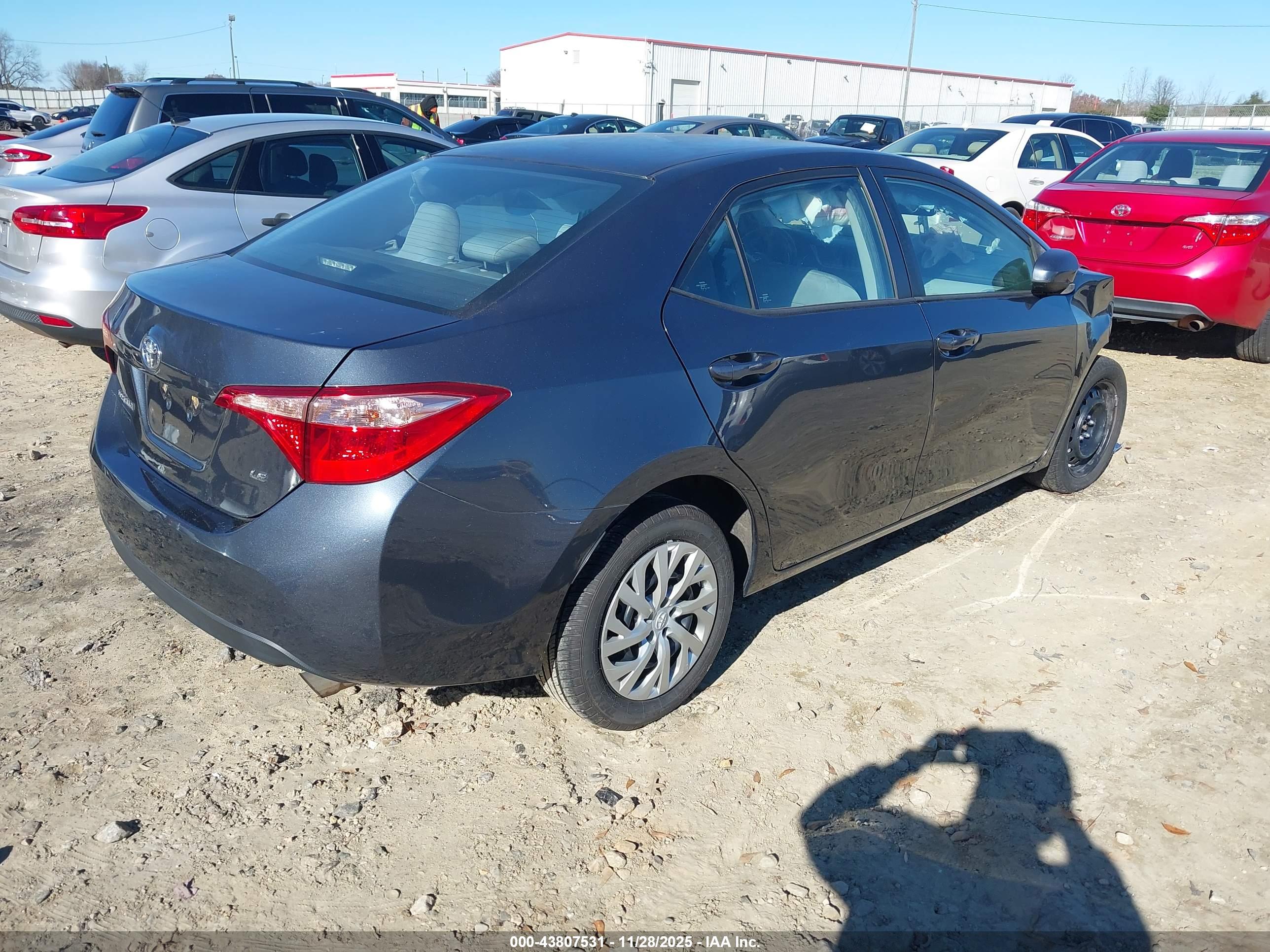 TOYOTA COROLLA image 4