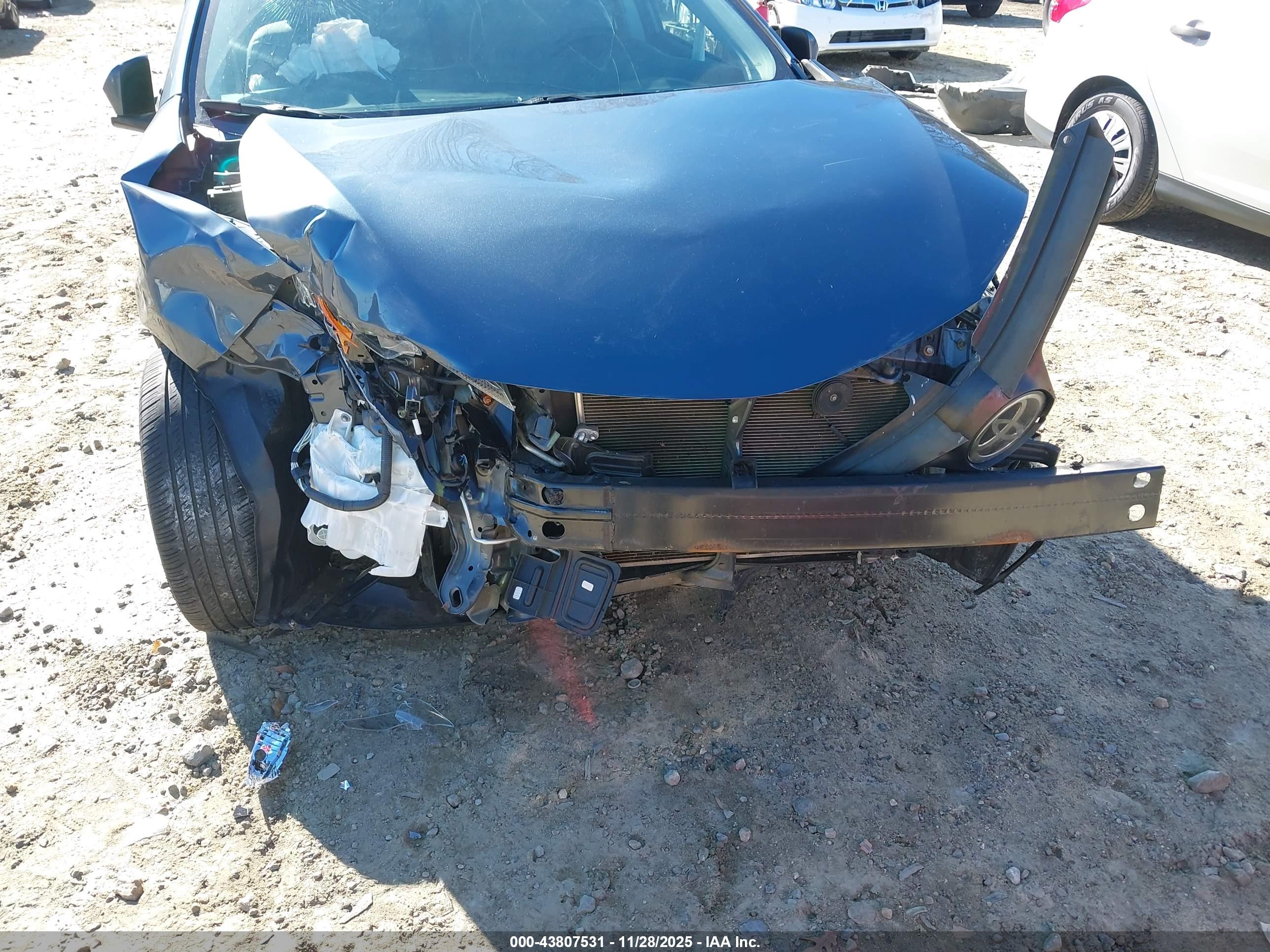 TOYOTA COROLLA image 6