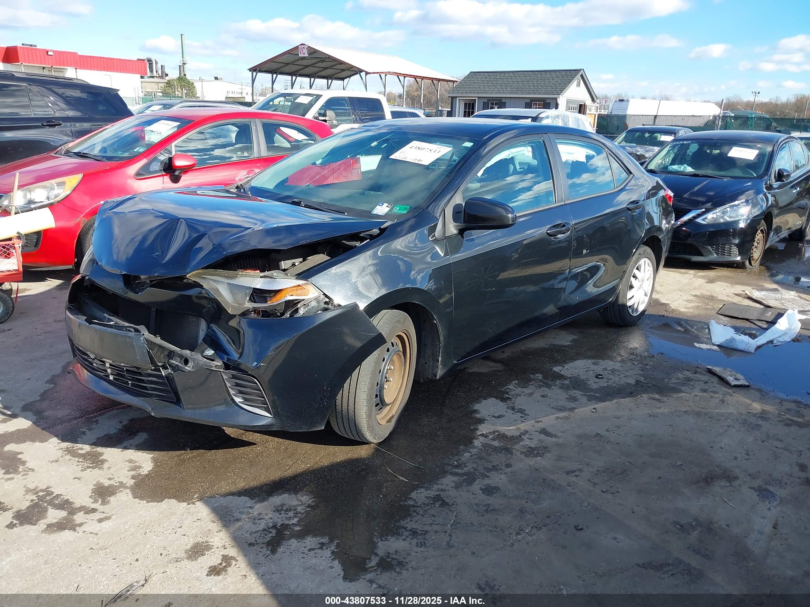 TOYOTA COROLLA image 2