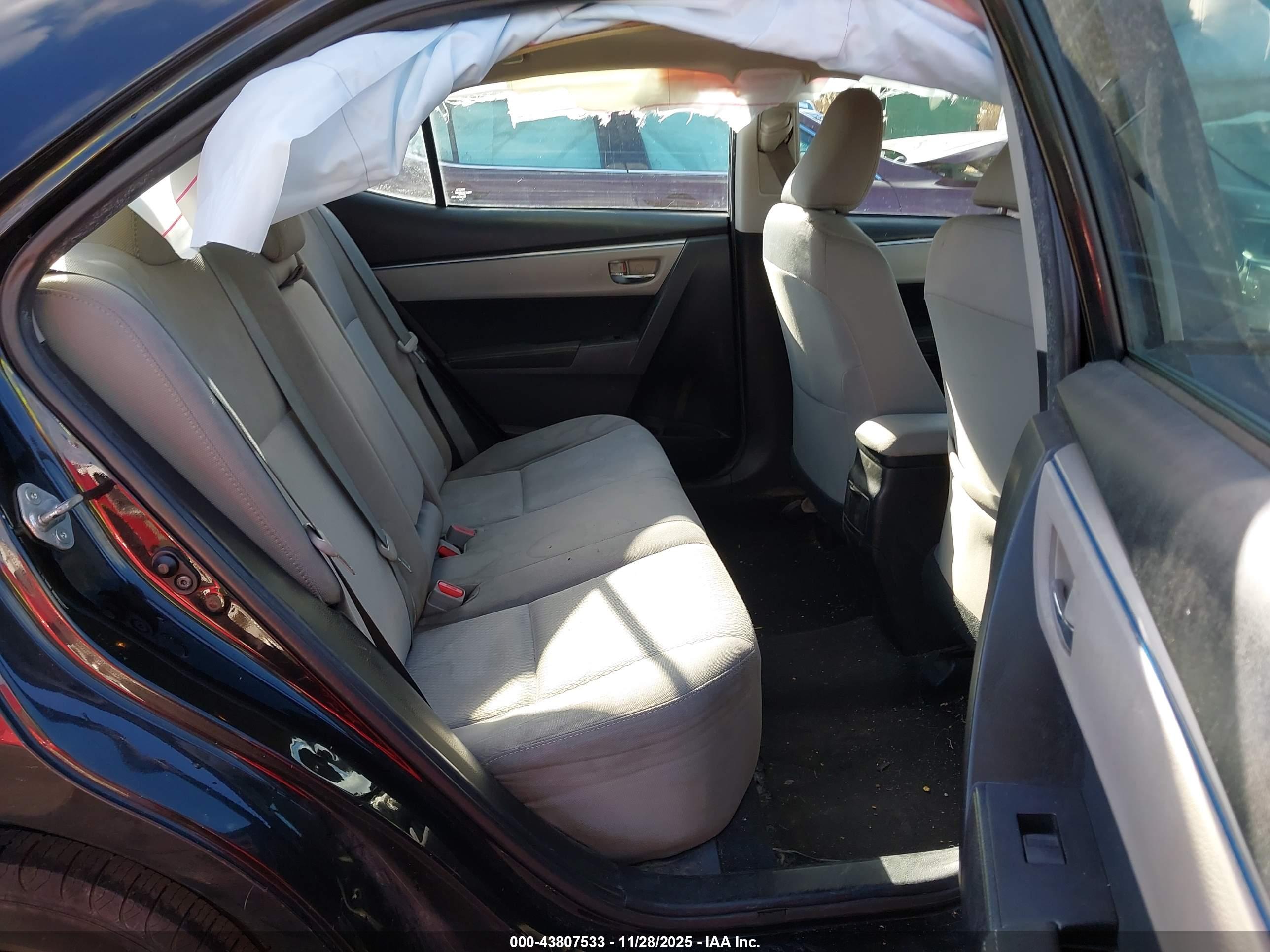TOYOTA COROLLA image 8