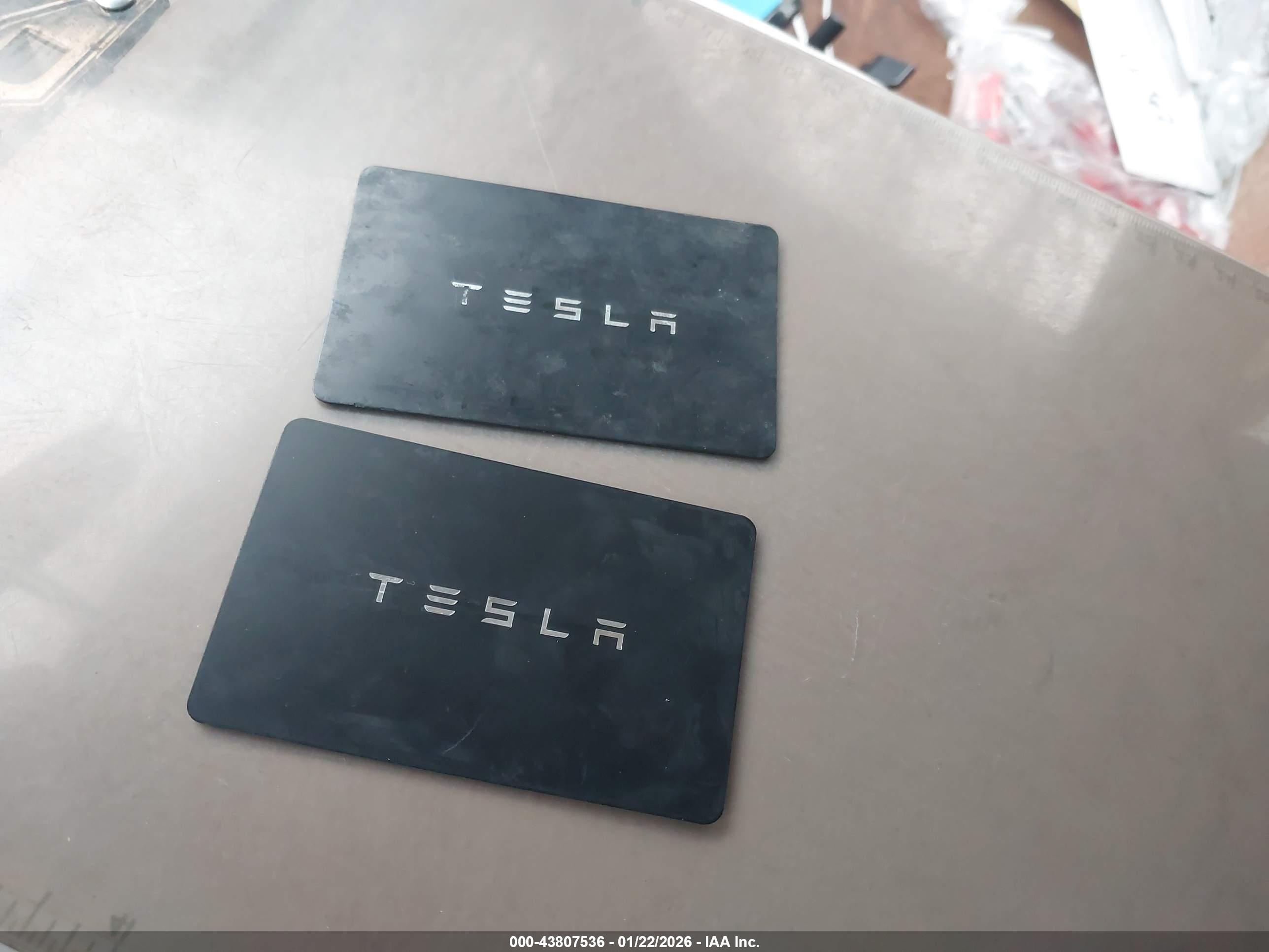 TESLA MODEL image 11