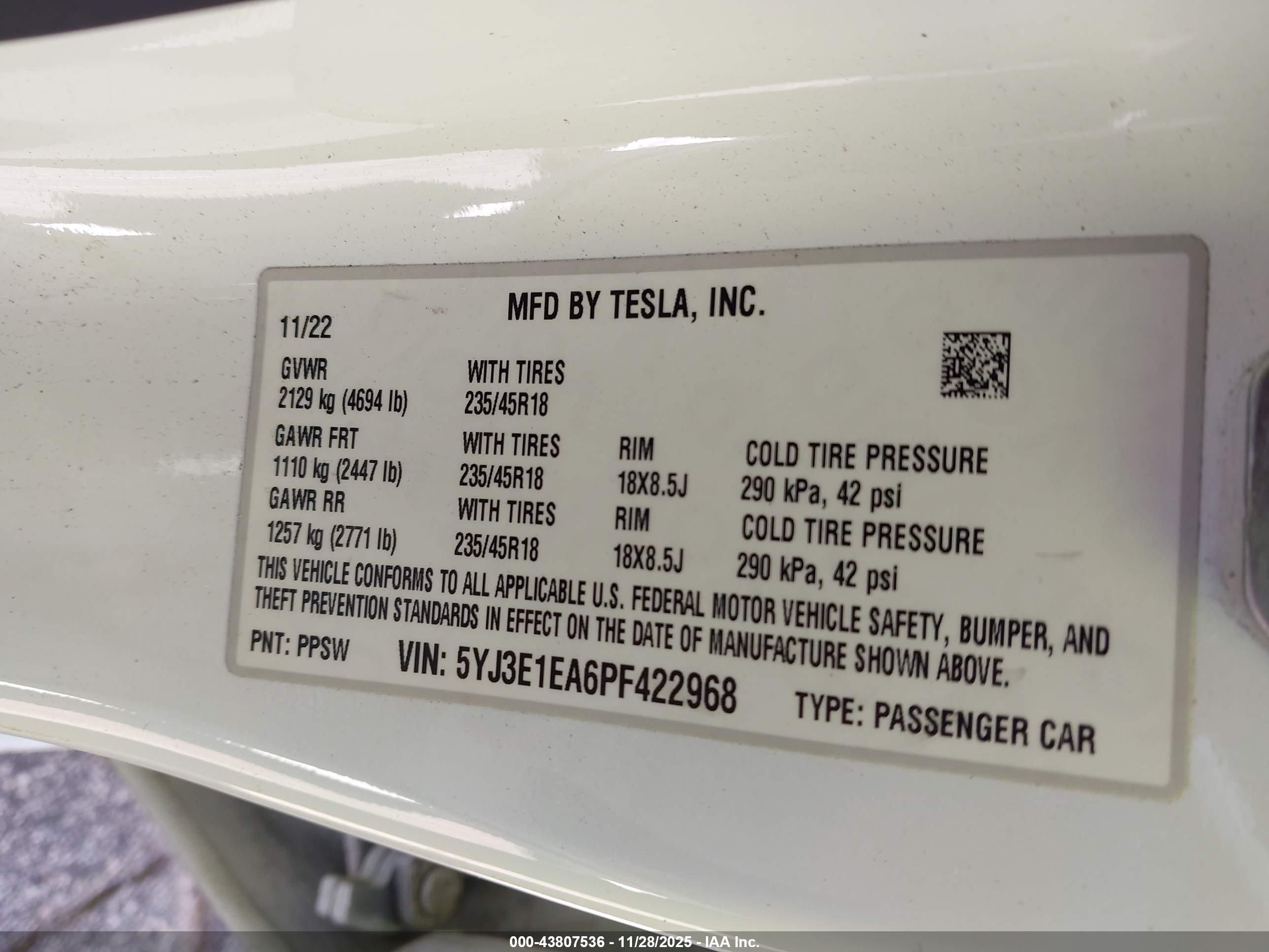 TESLA MODEL image 9
