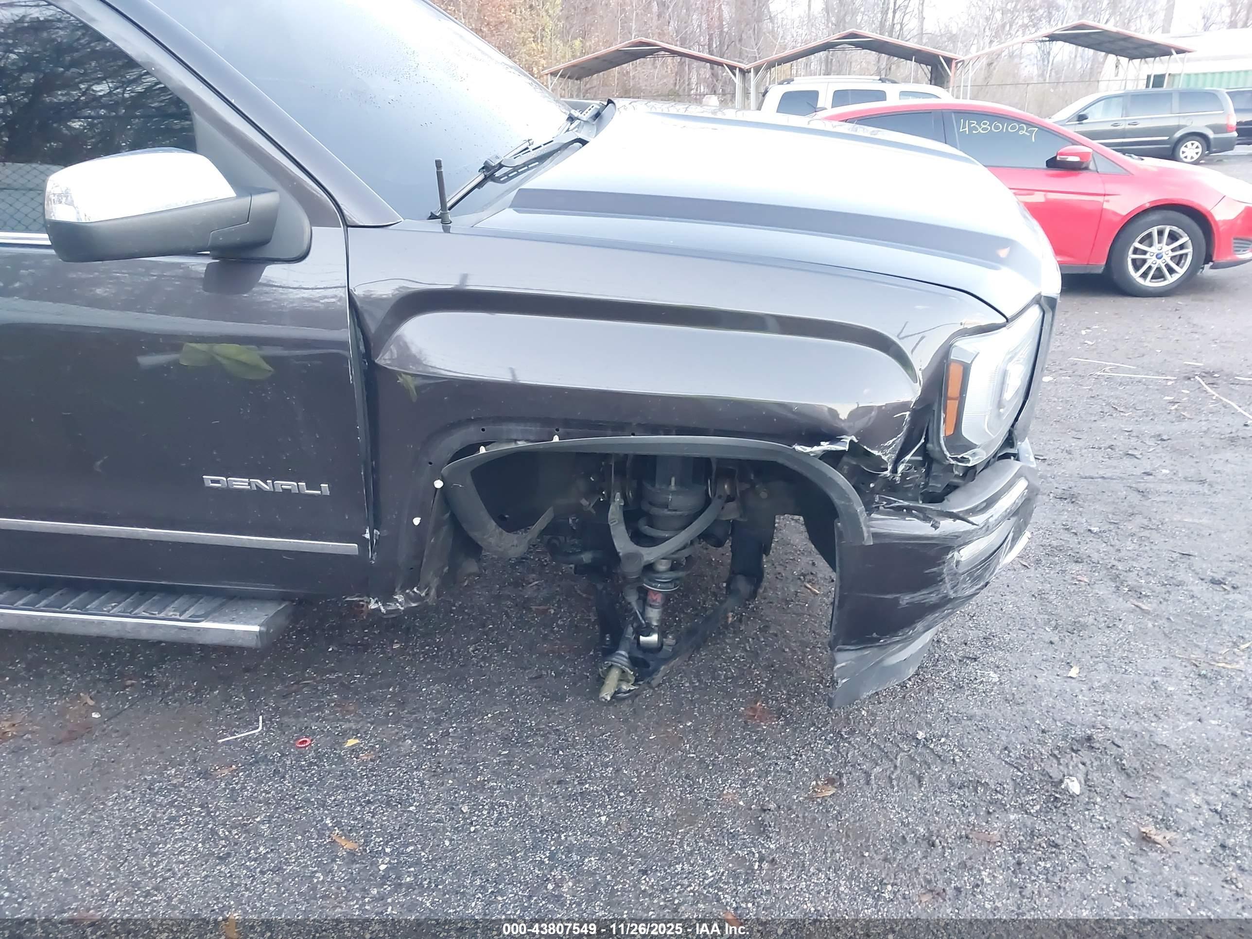 GMC SIERRA image 6