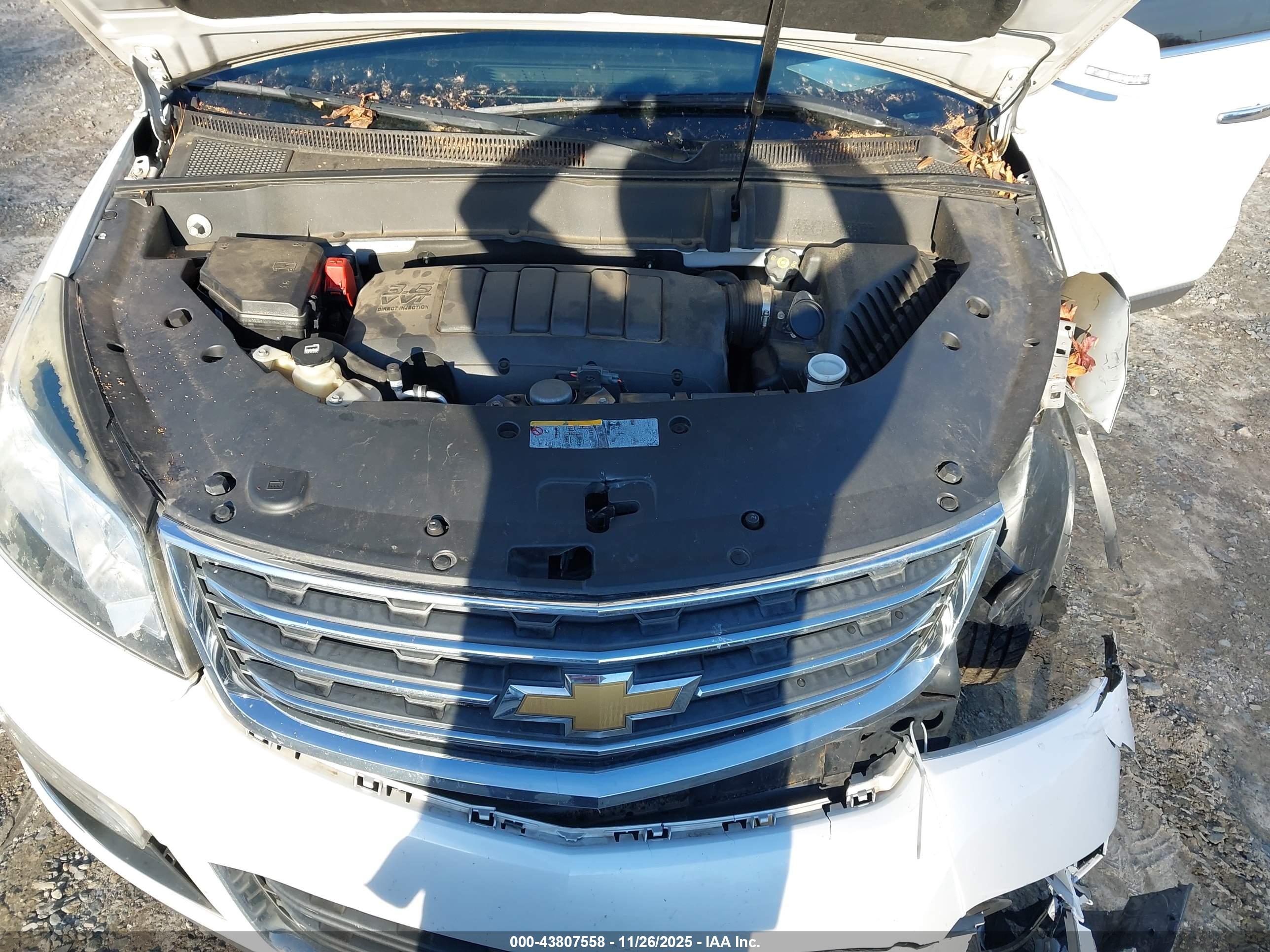 CHEVROLET TRAVERSE image 10