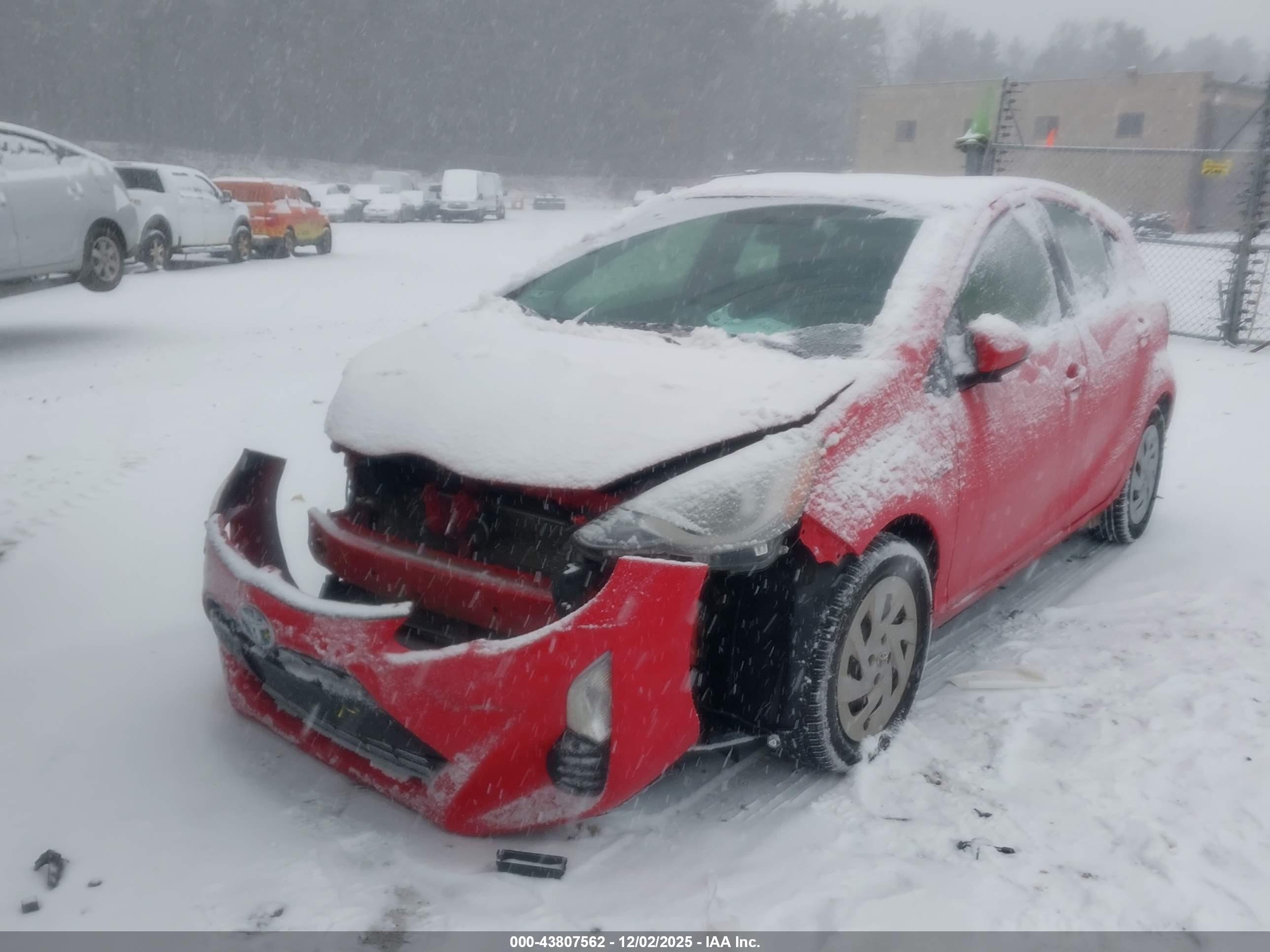 TOYOTA PRIUS image 2