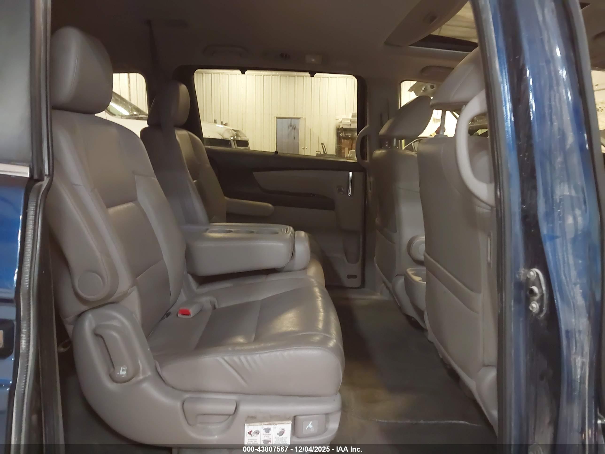 HONDA ODYSSEY image 8