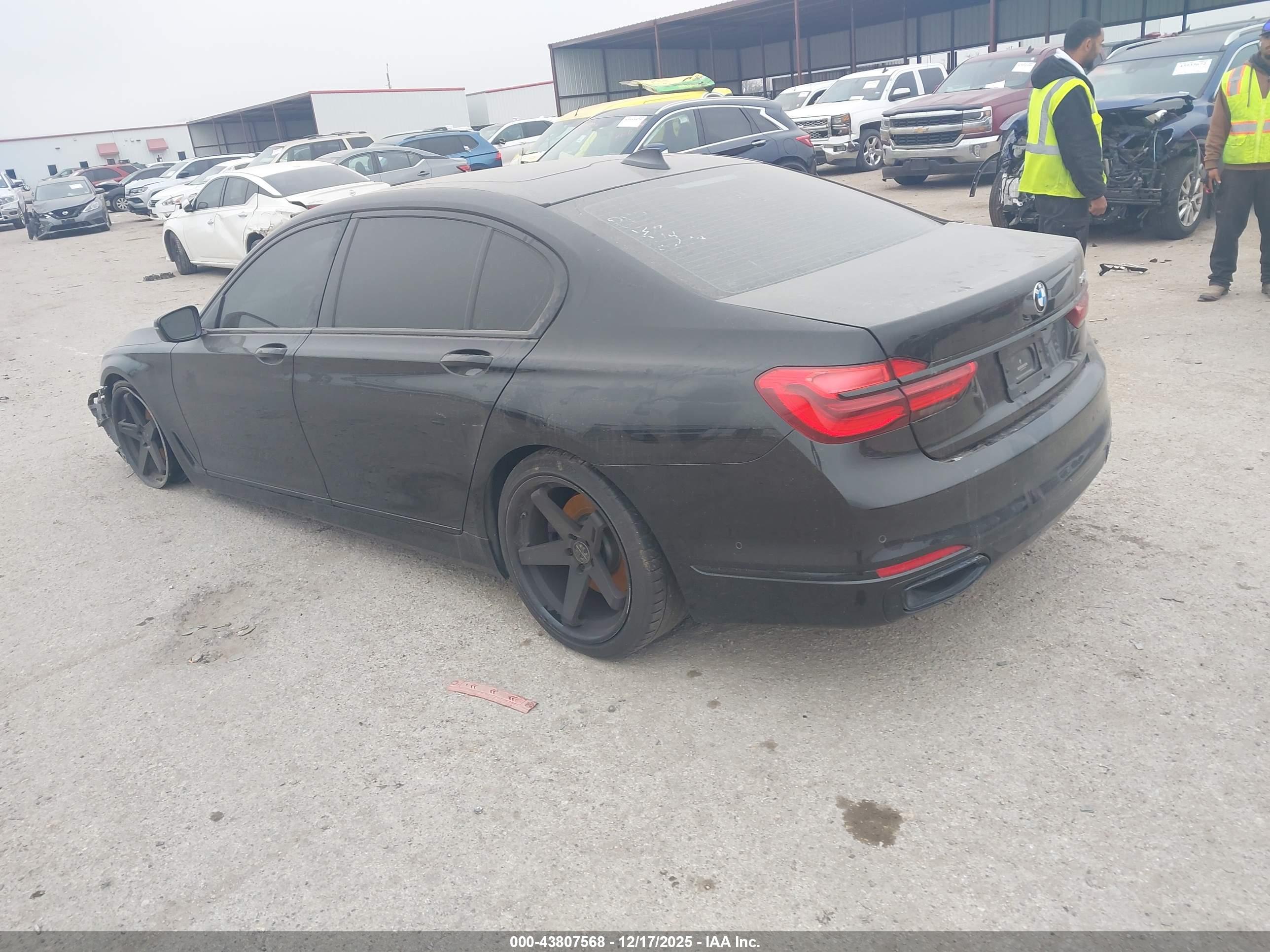 BMW 740I image 3
