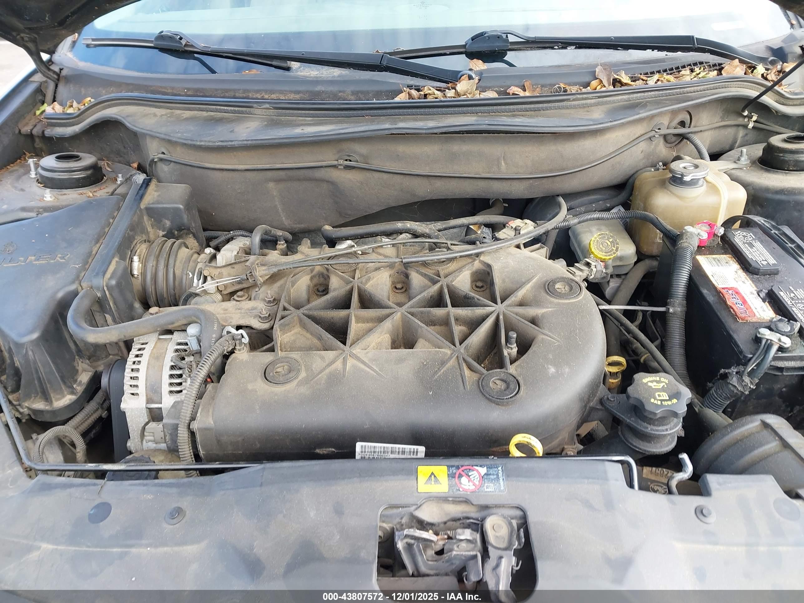 CHRYSLER PACIFICA image 10