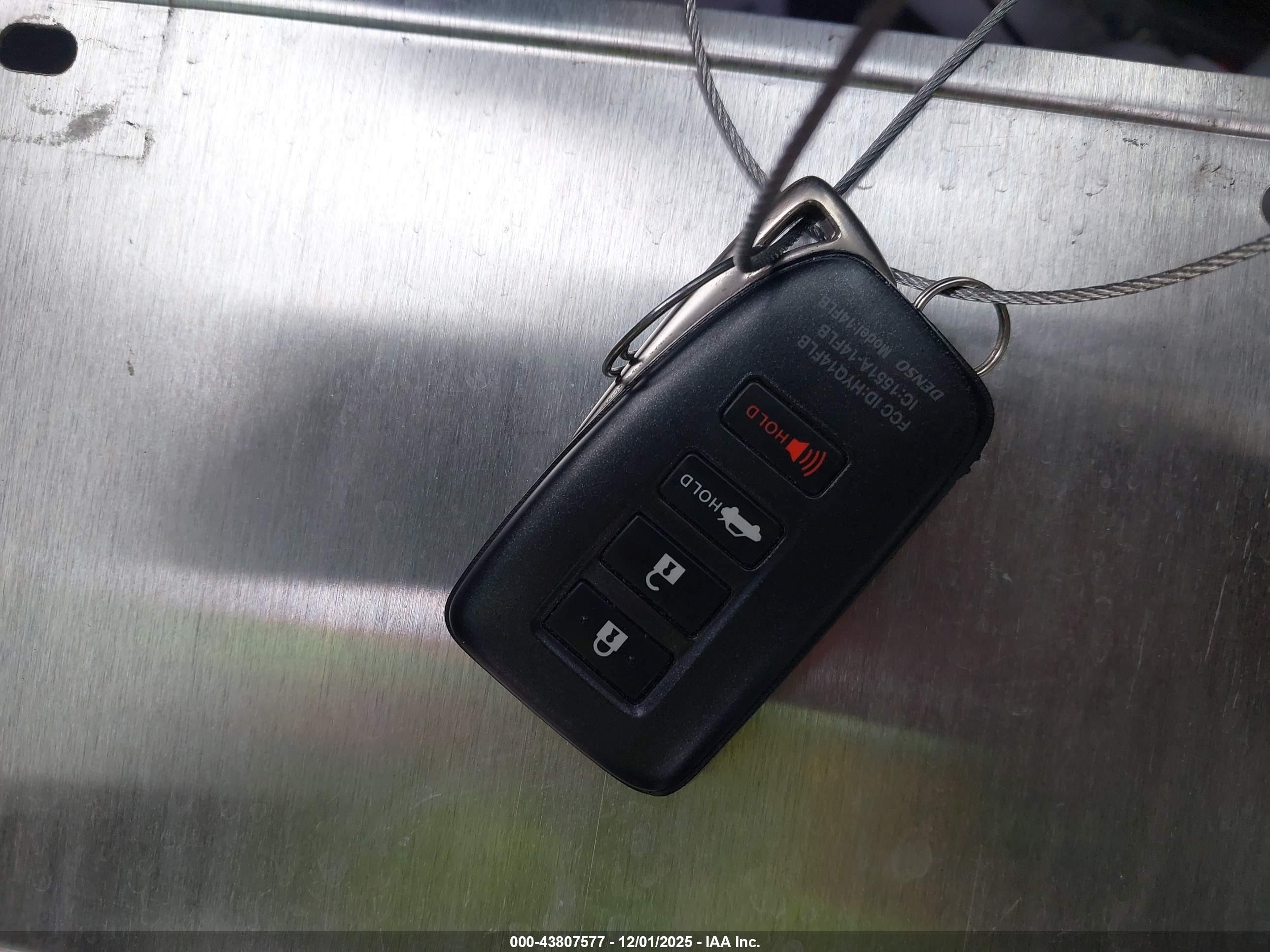 LEXUS IS image 11