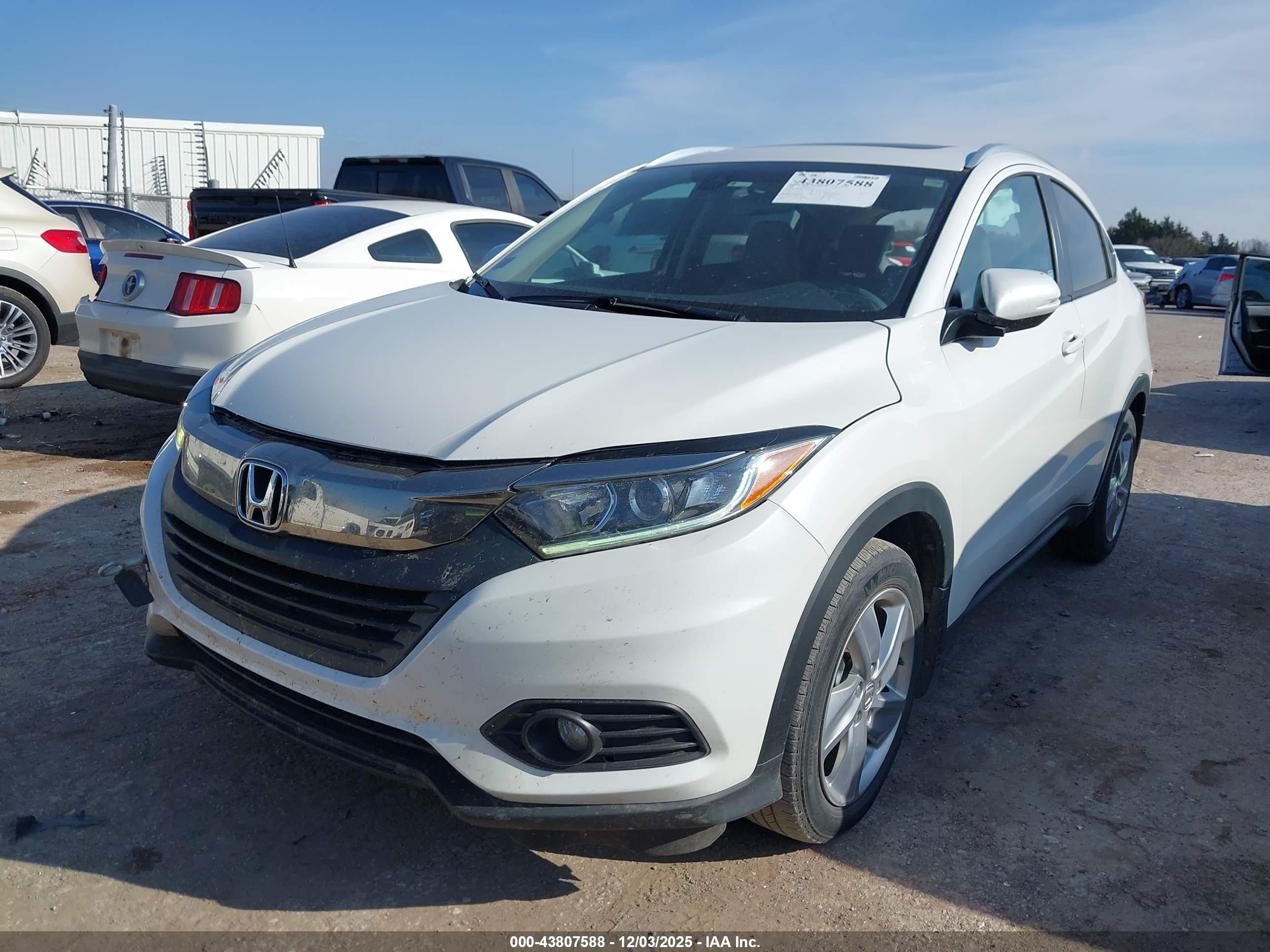 HONDA HR-V image 2