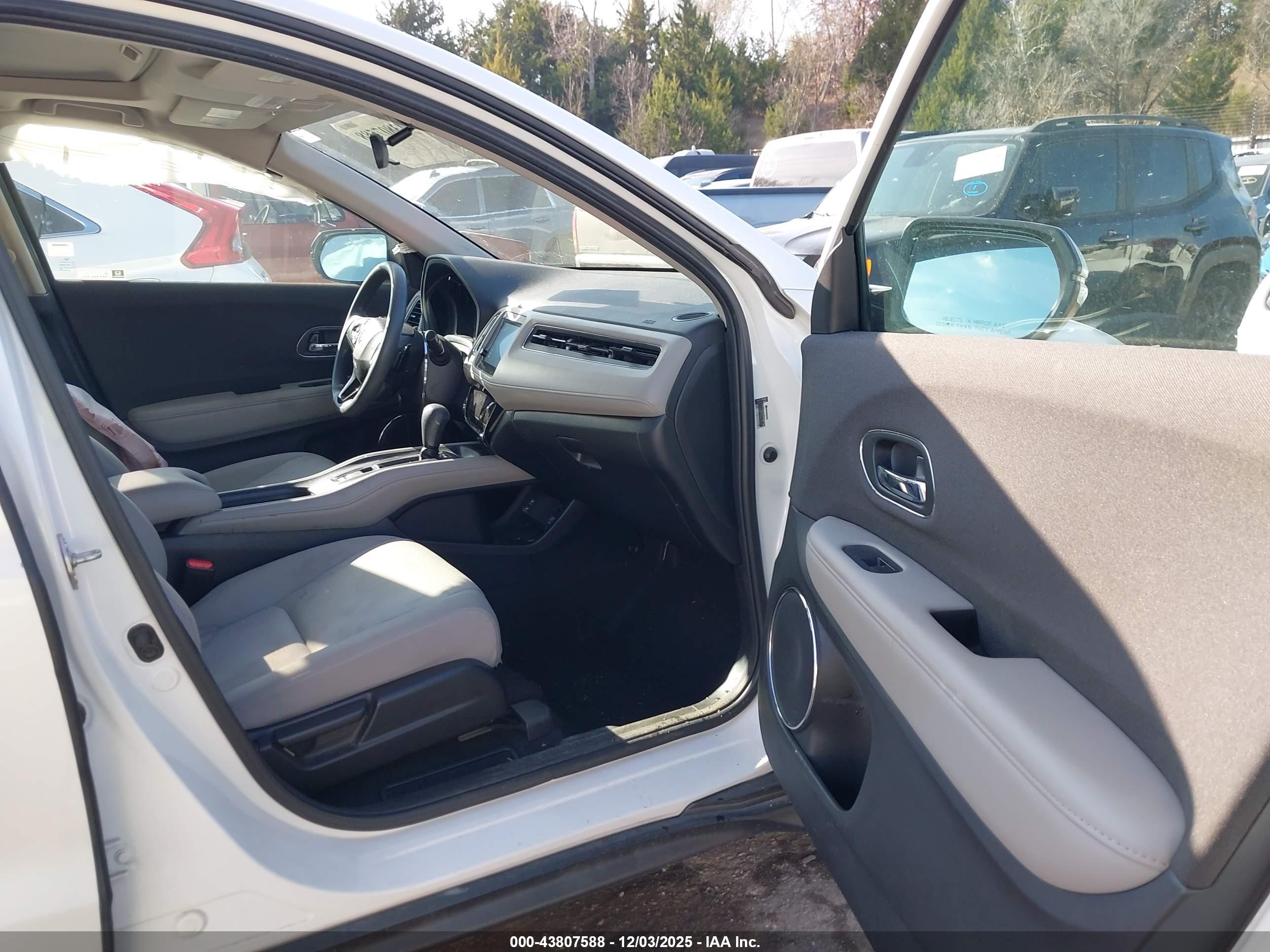 HONDA HR-V image 5