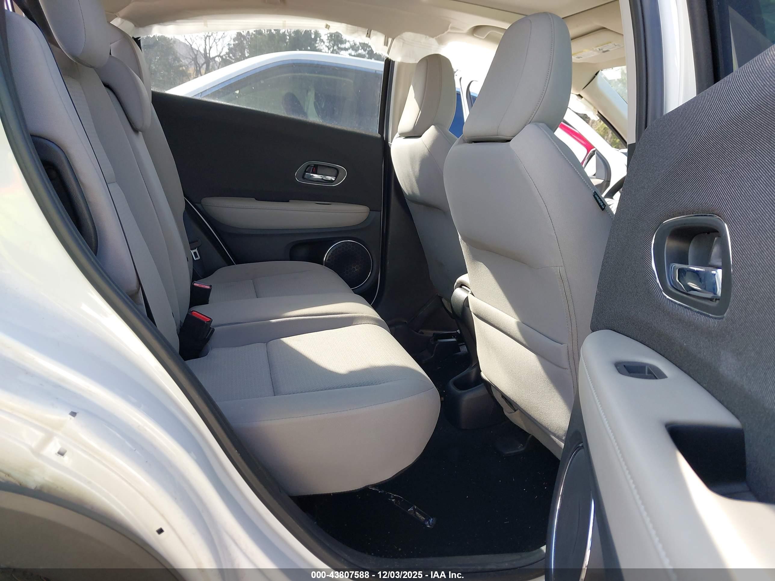 HONDA HR-V image 8