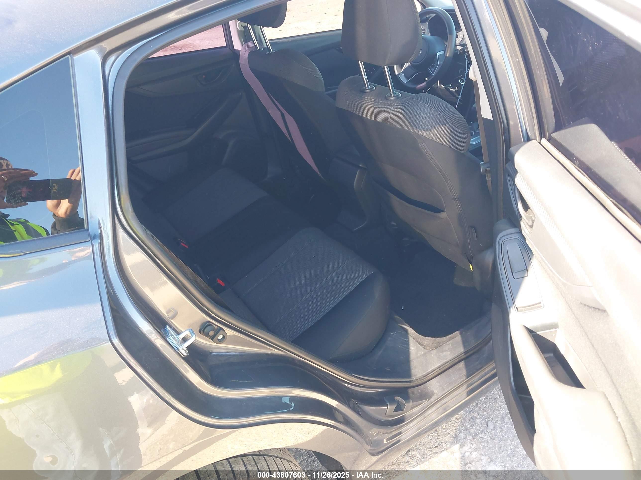 SUBARU IMPREZA image 8