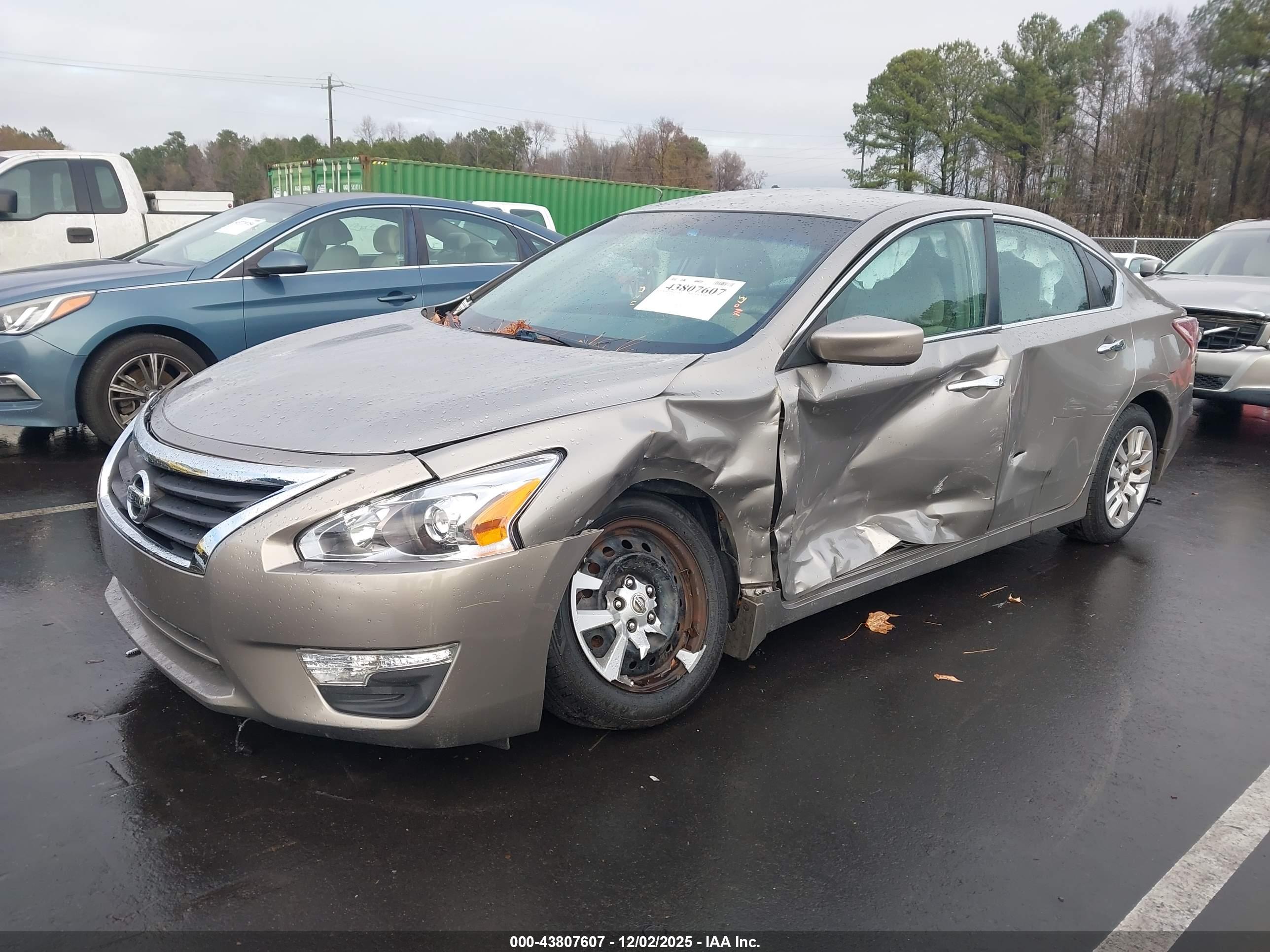 NISSAN ALTIMA image 2