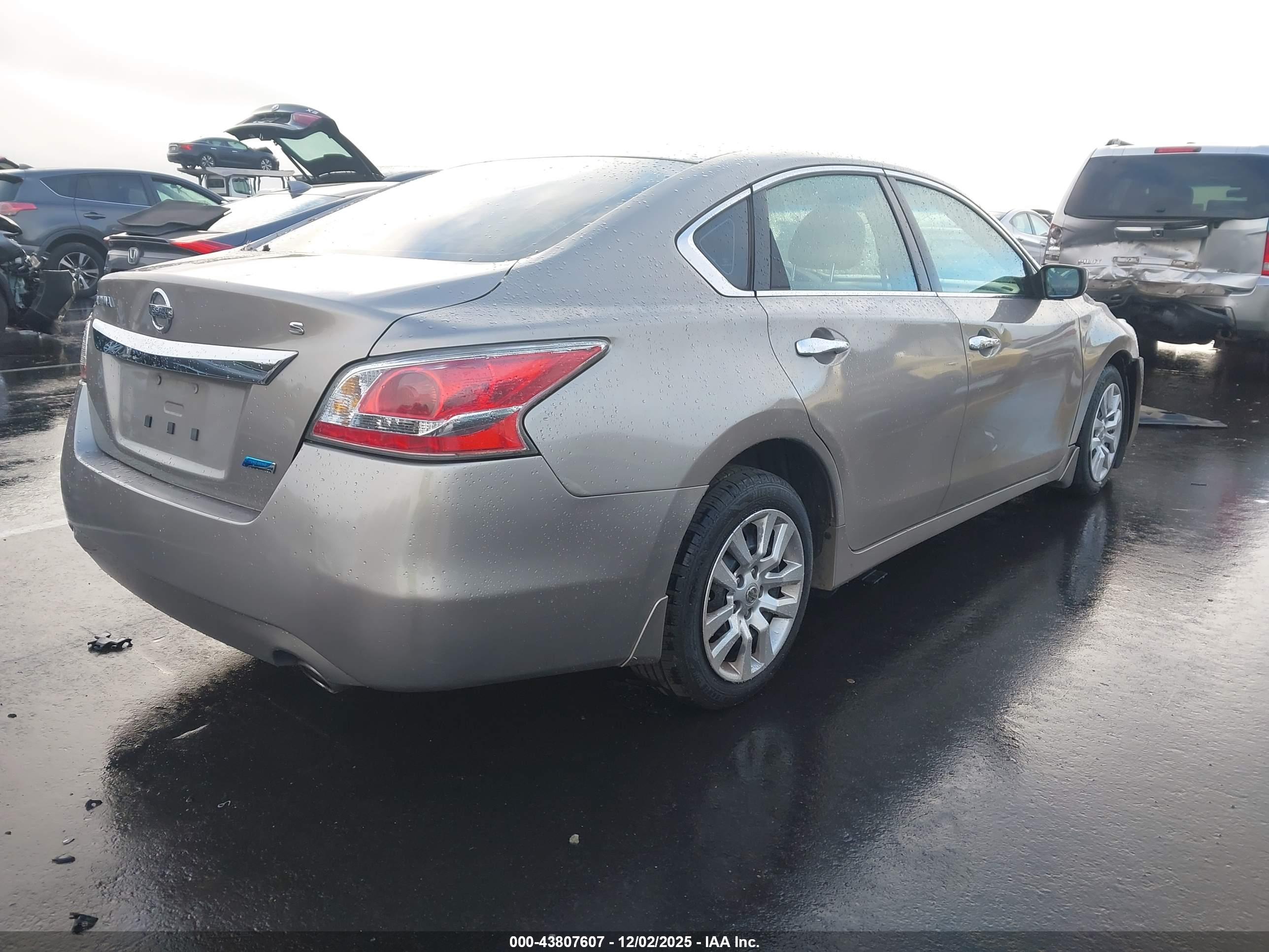 NISSAN ALTIMA image 4
