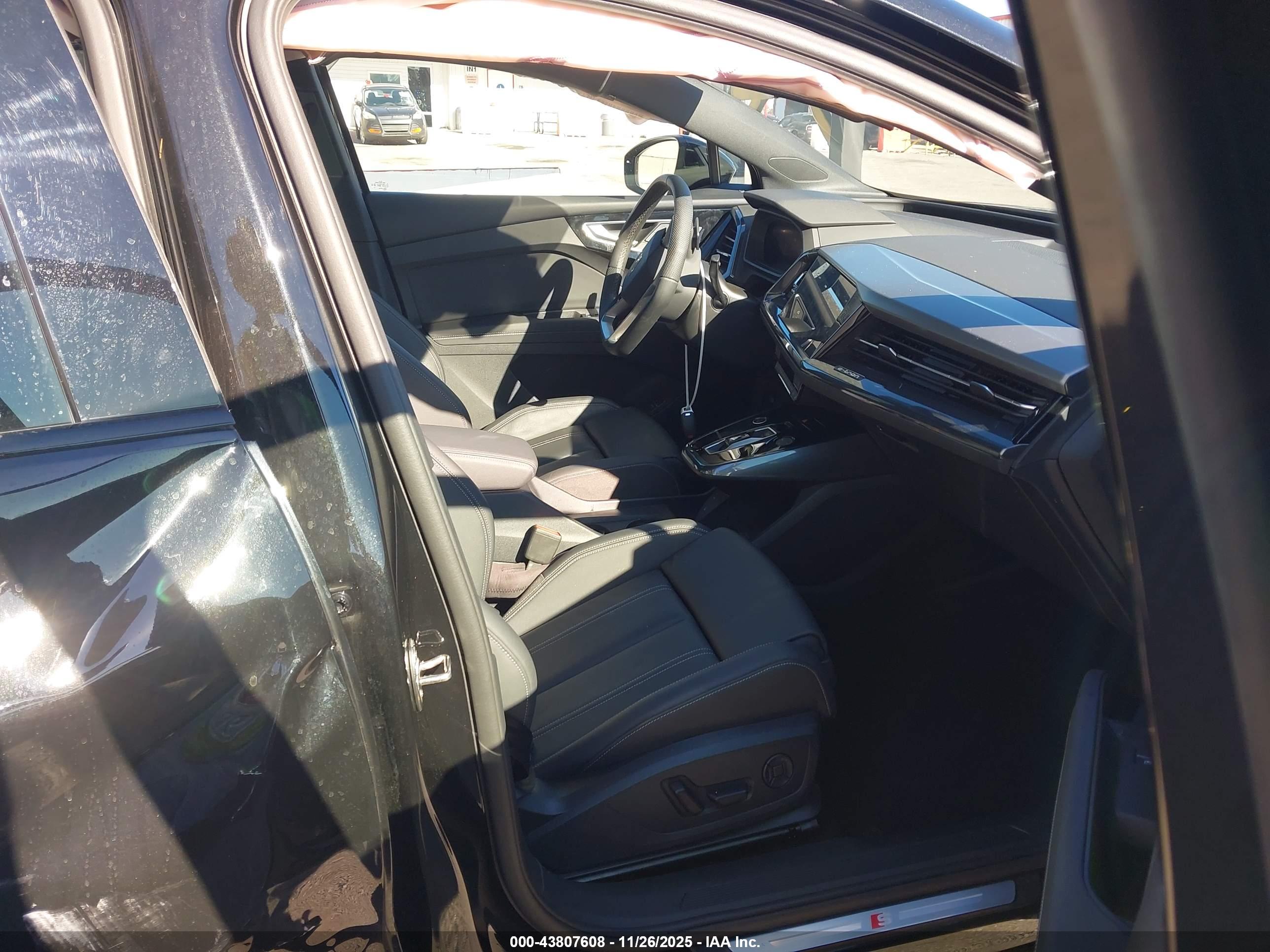 AUDI Q4 image 5