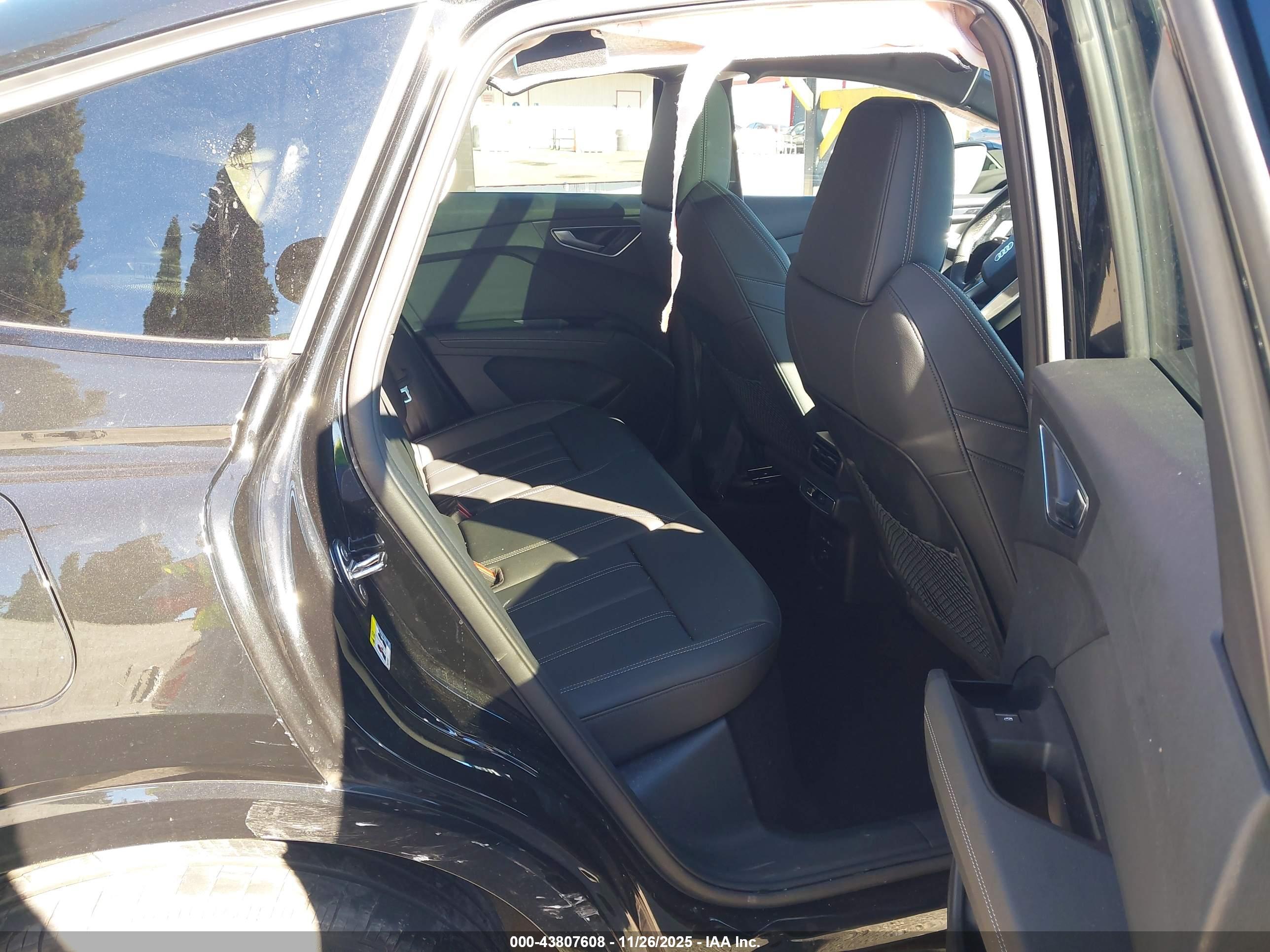 AUDI Q4 image 8