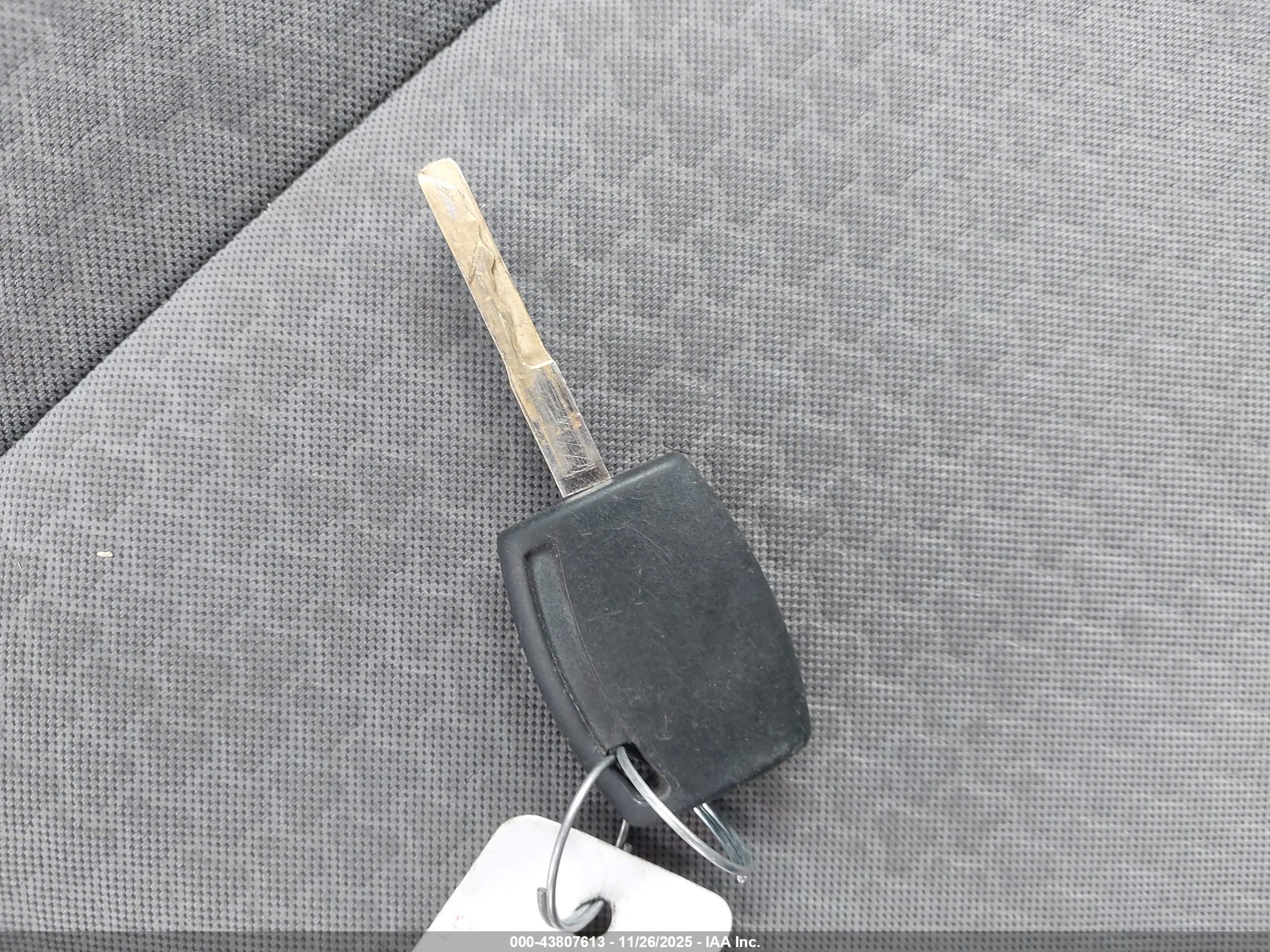 FORD ESCAPE image 11