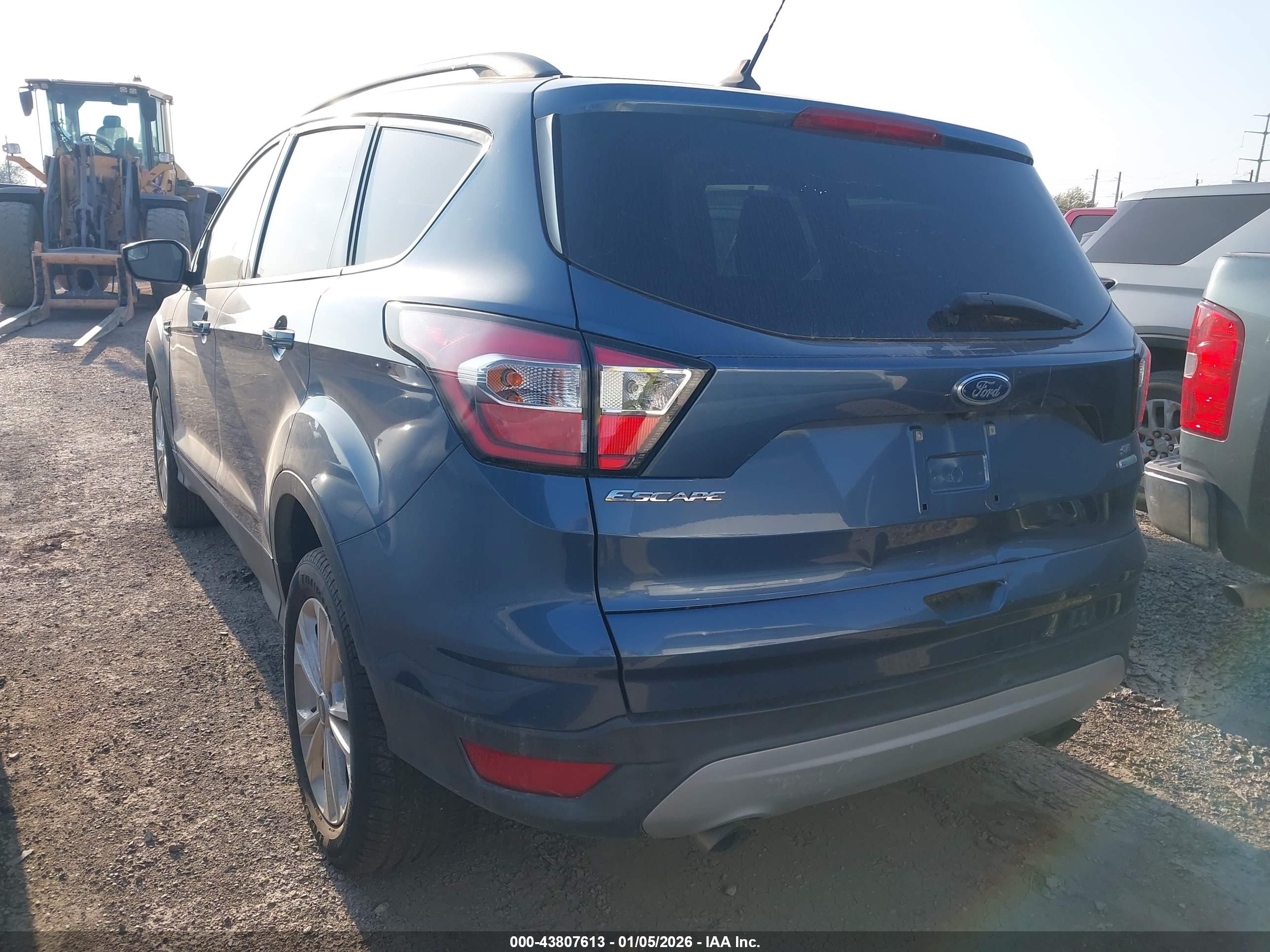 FORD ESCAPE image 3