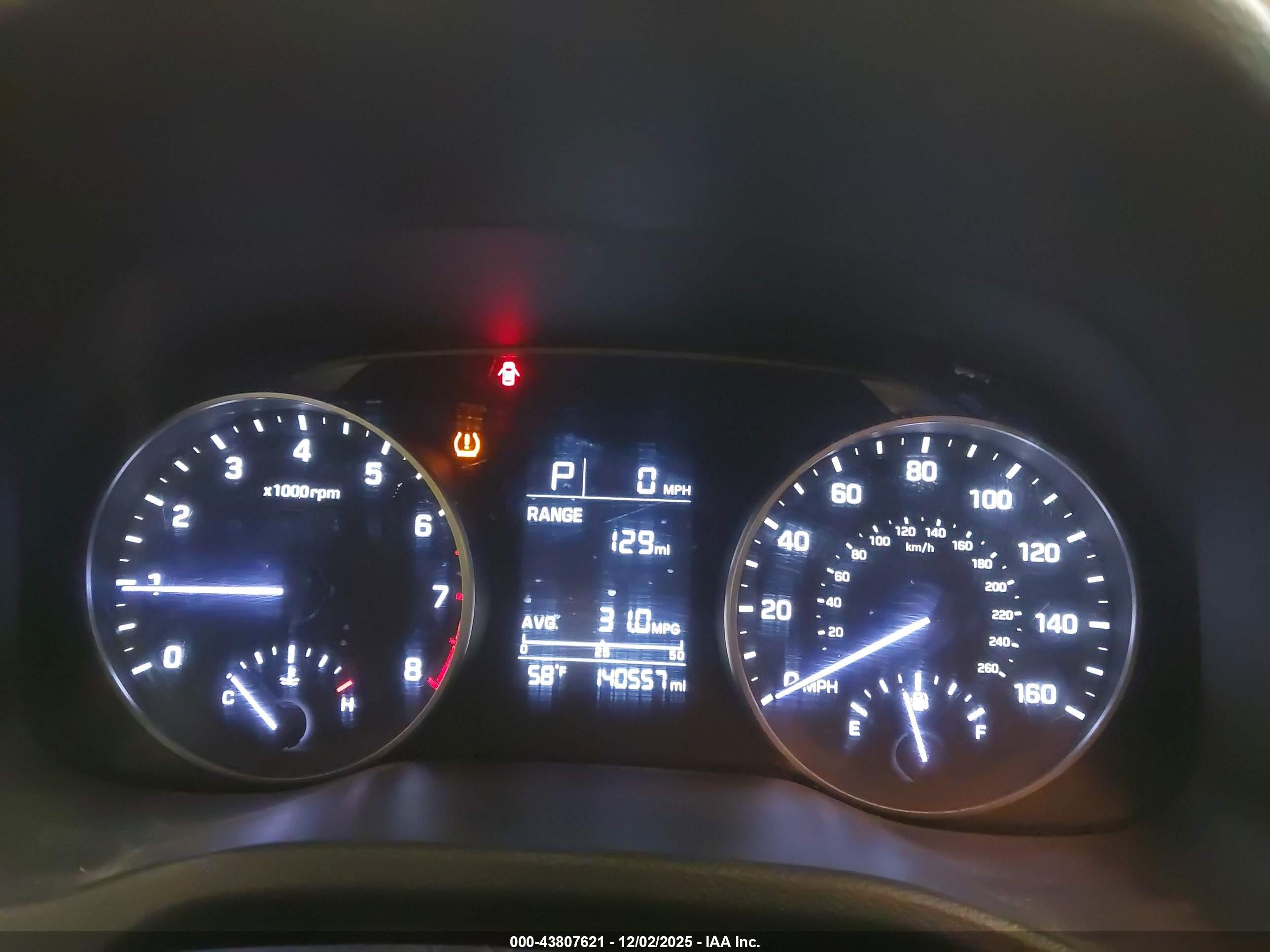 HYUNDAI ELANTRA image 7