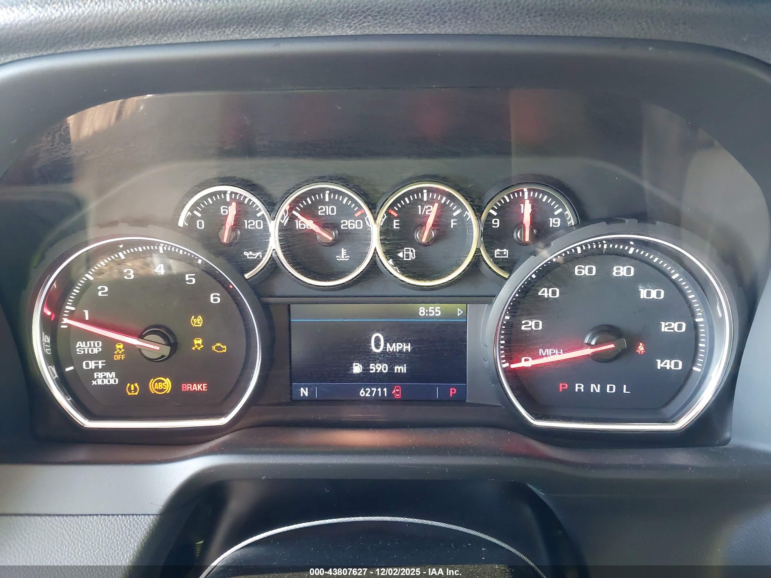 CHEVROLET SILVERADO image 7