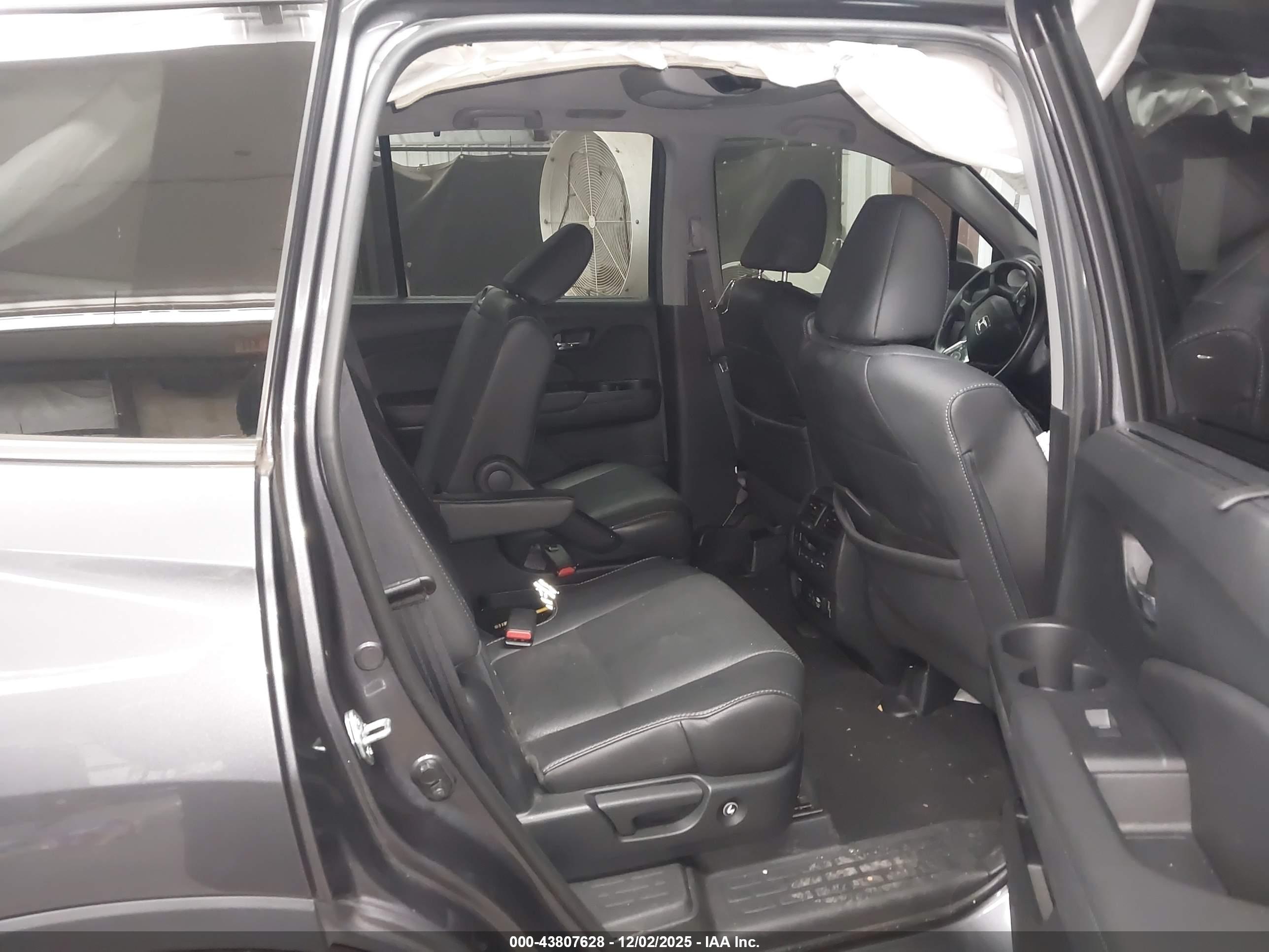 HONDA PILOT image 8