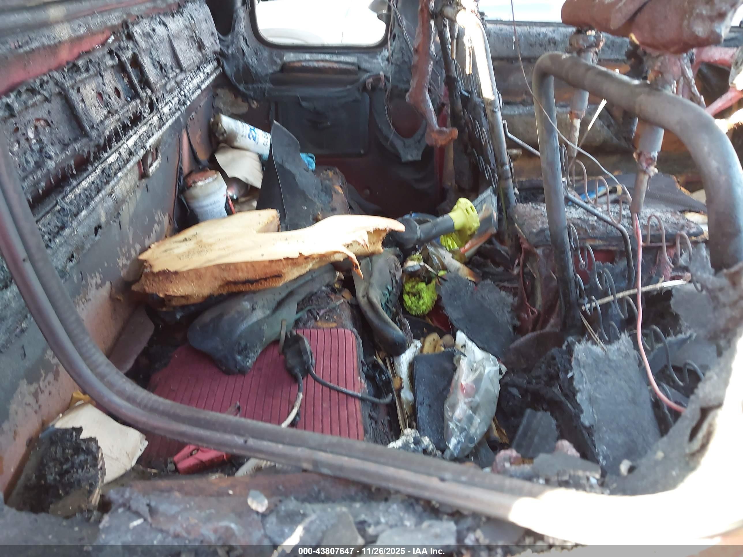 ISUZU CONVENTIONAL image 8