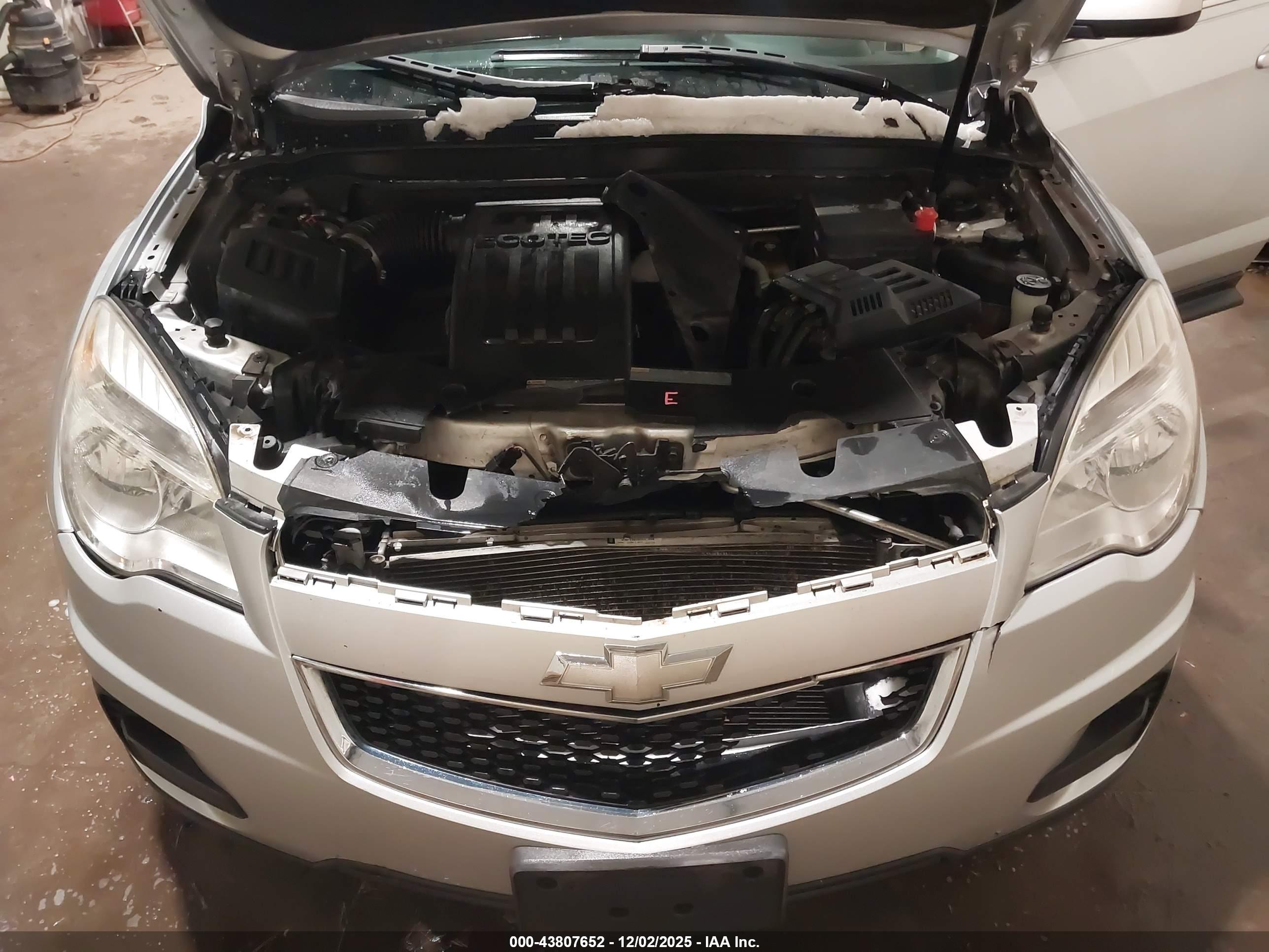 CHEVROLET EQUINOX image 10