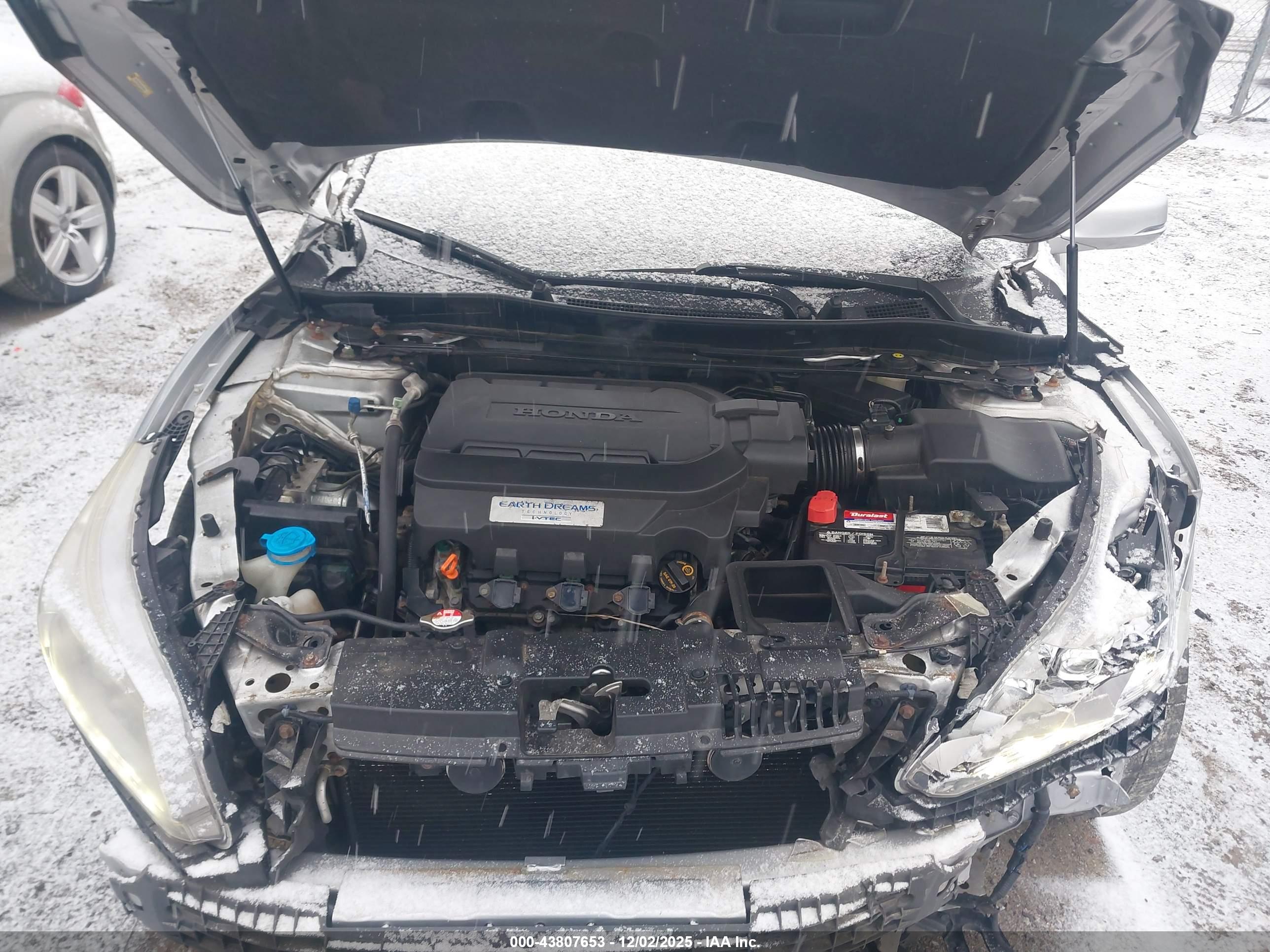 HONDA ACCORD image 10