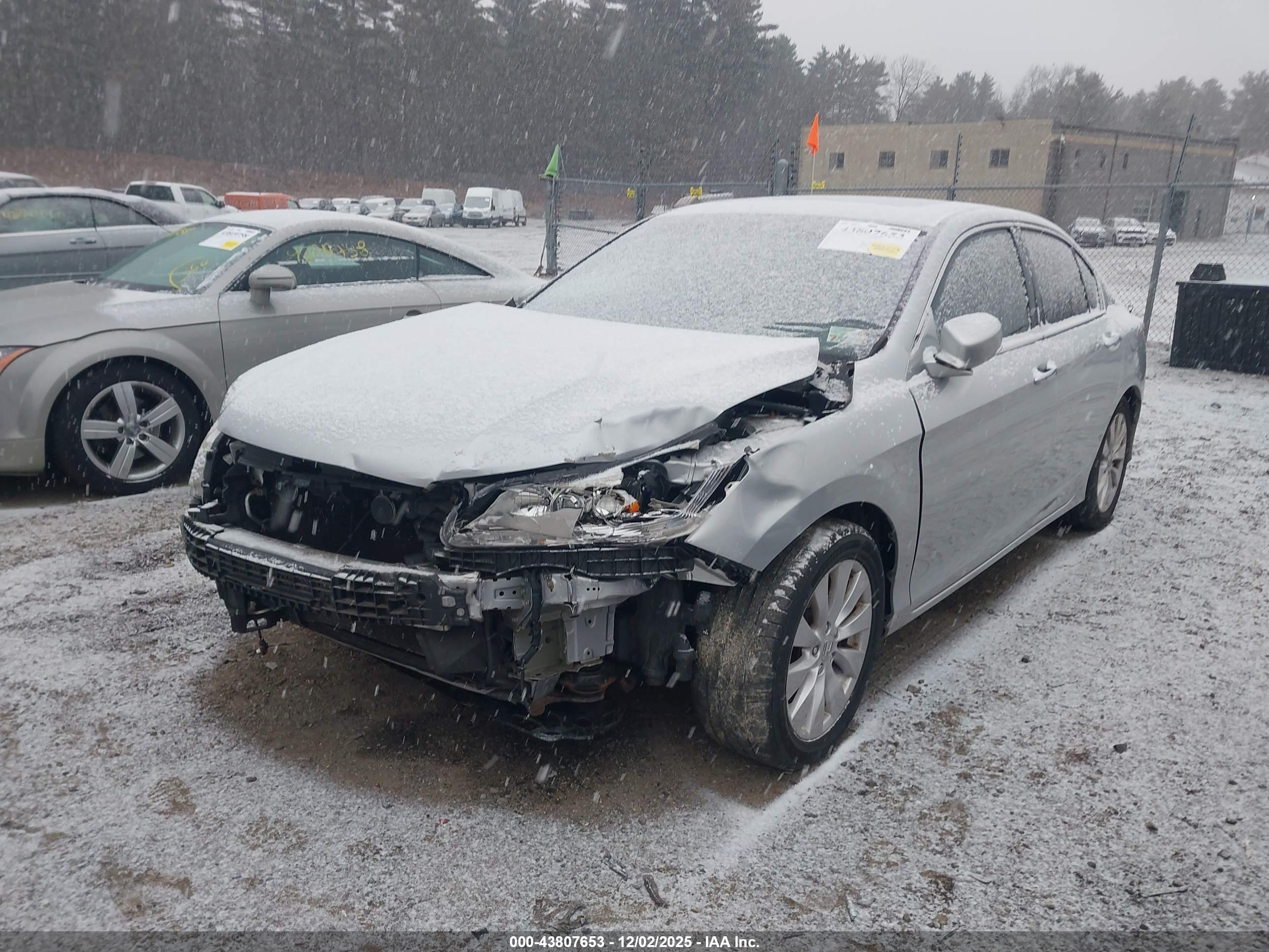 HONDA ACCORD image 2