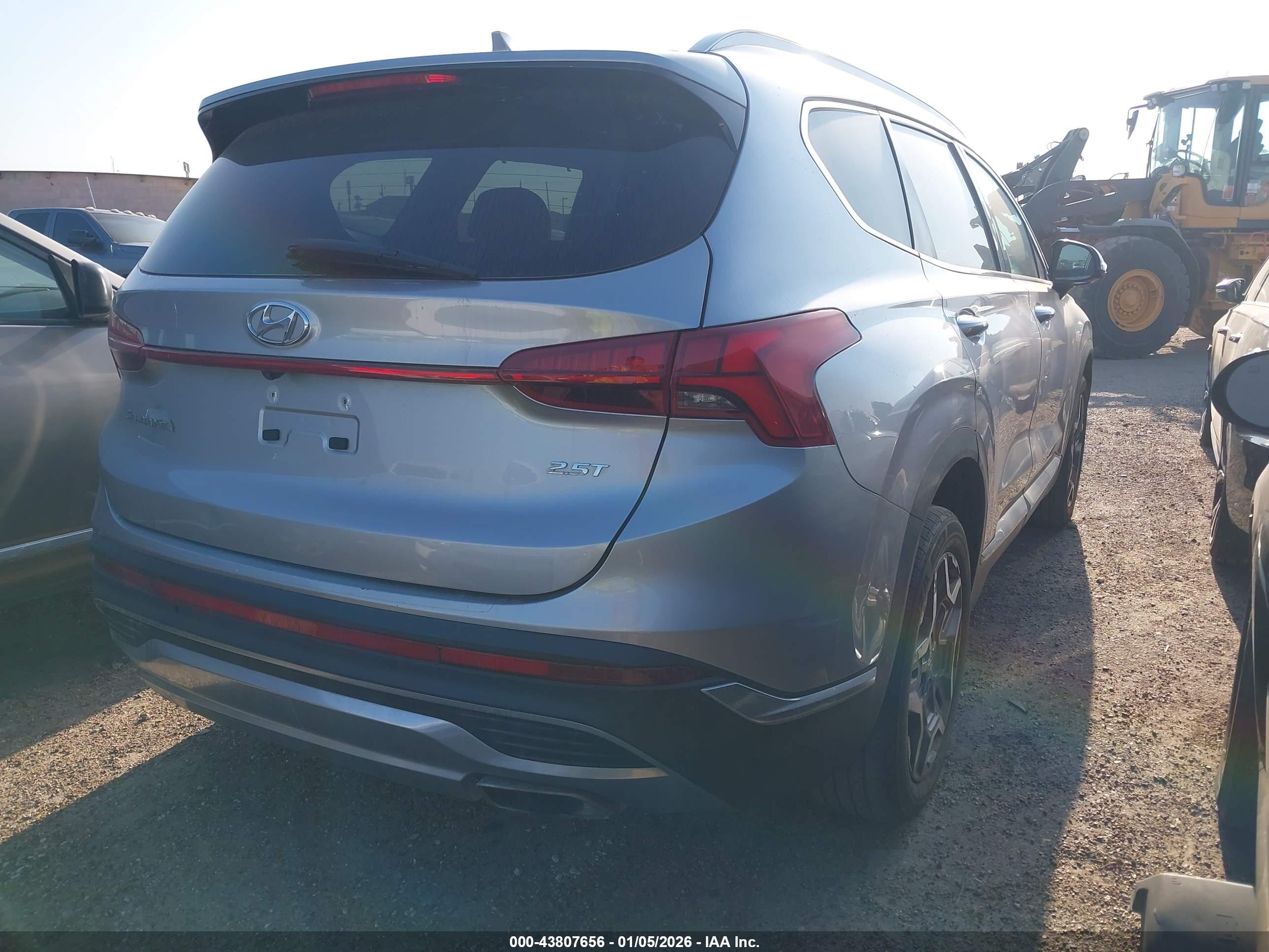 HYUNDAI SANTA image 4
