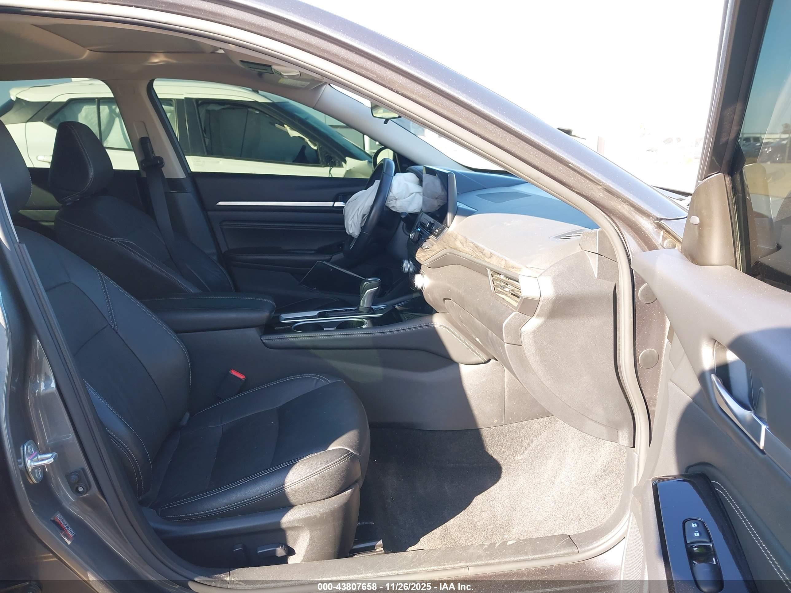 NISSAN ALTIMA image 5