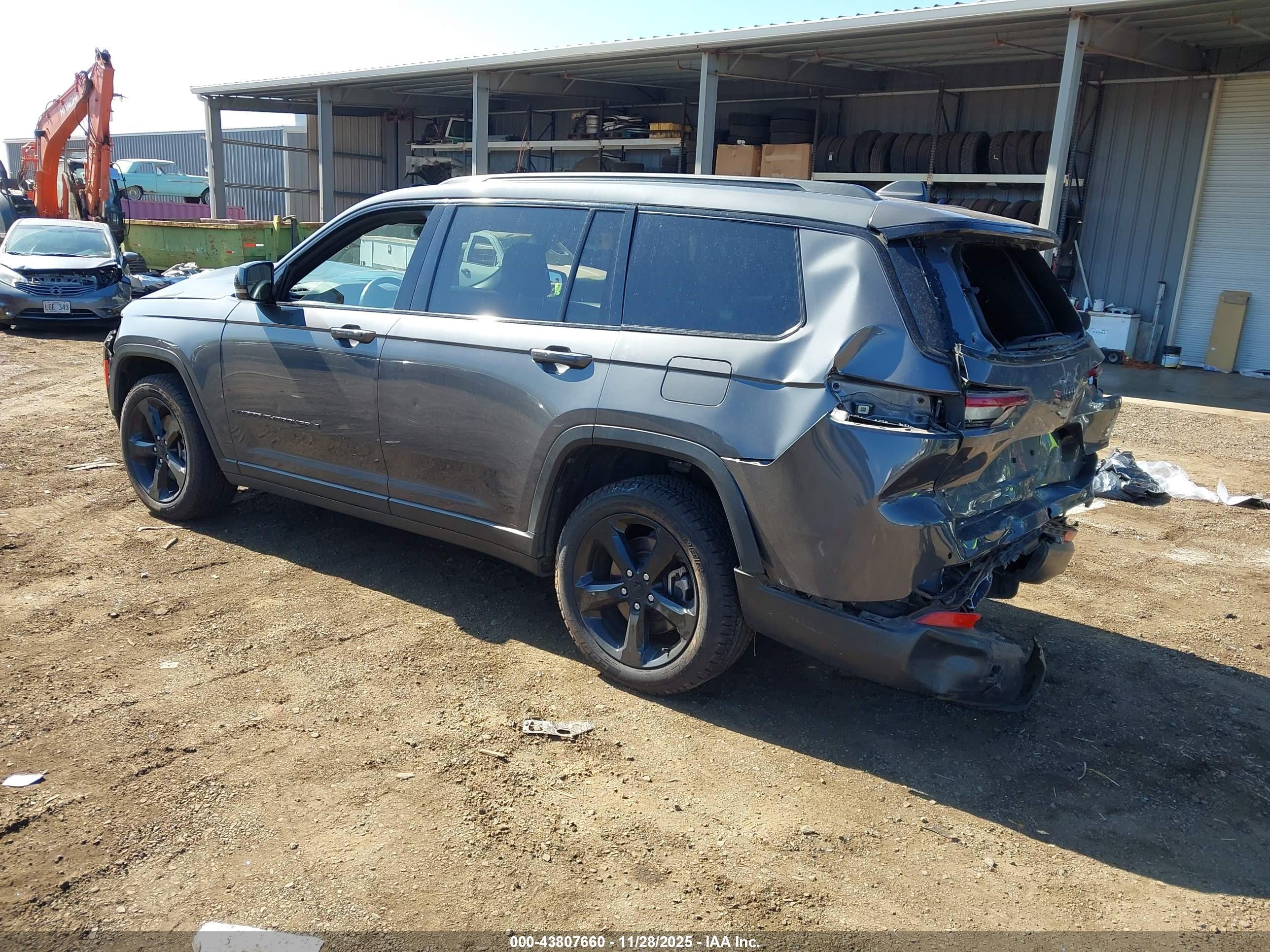 JEEP GRAND image 3