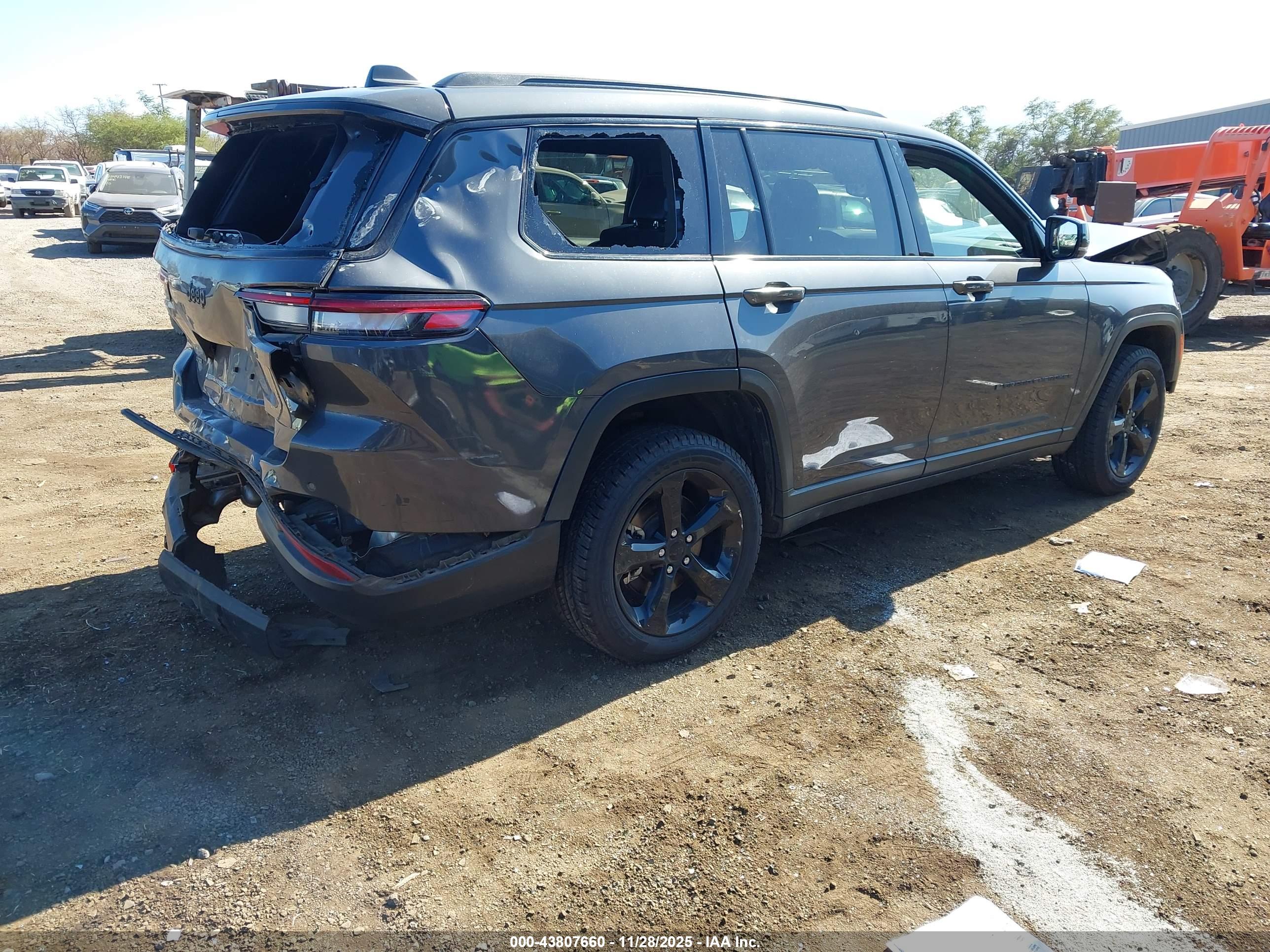 JEEP GRAND image 4