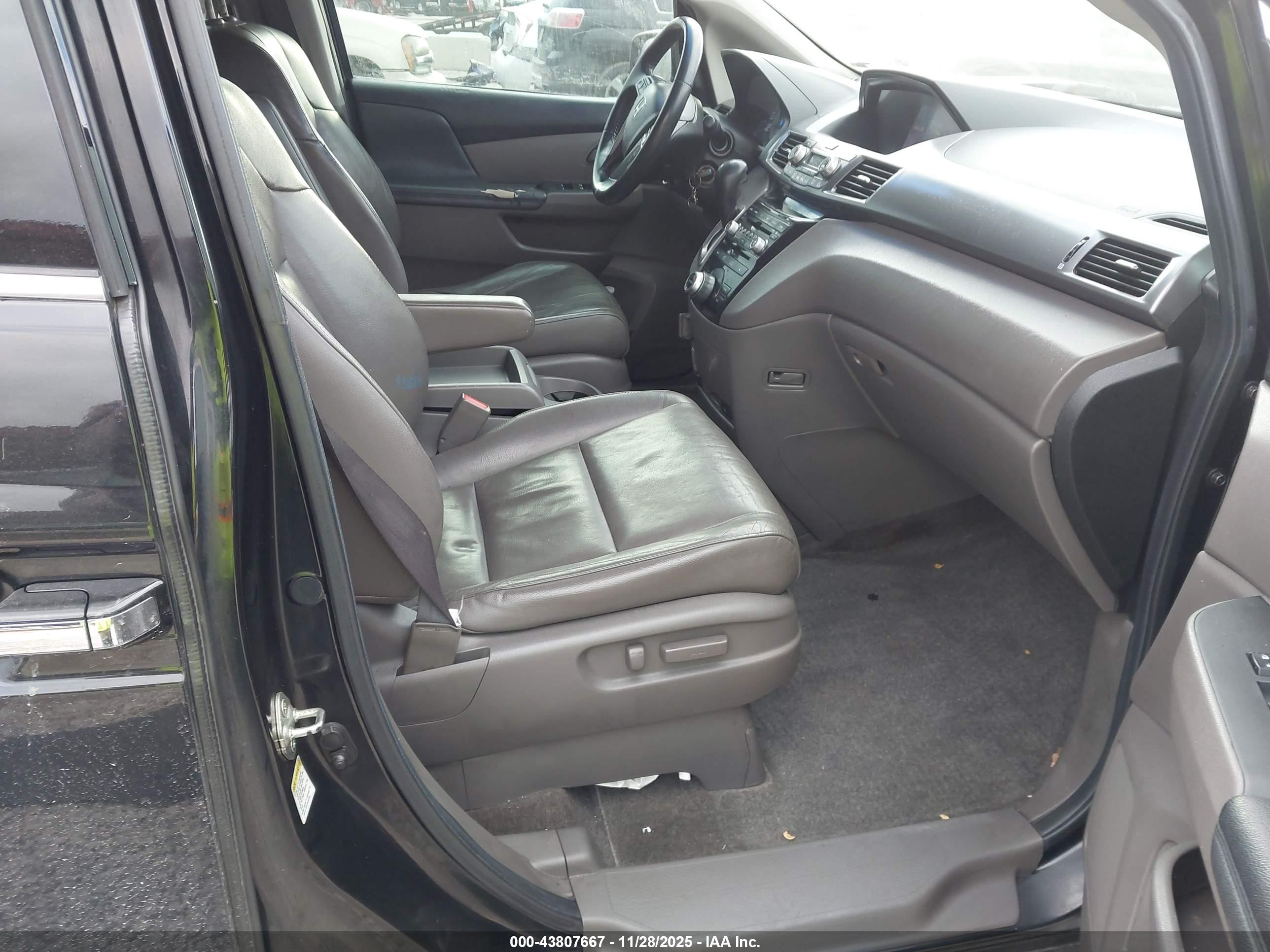 HONDA ODYSSEY image 5