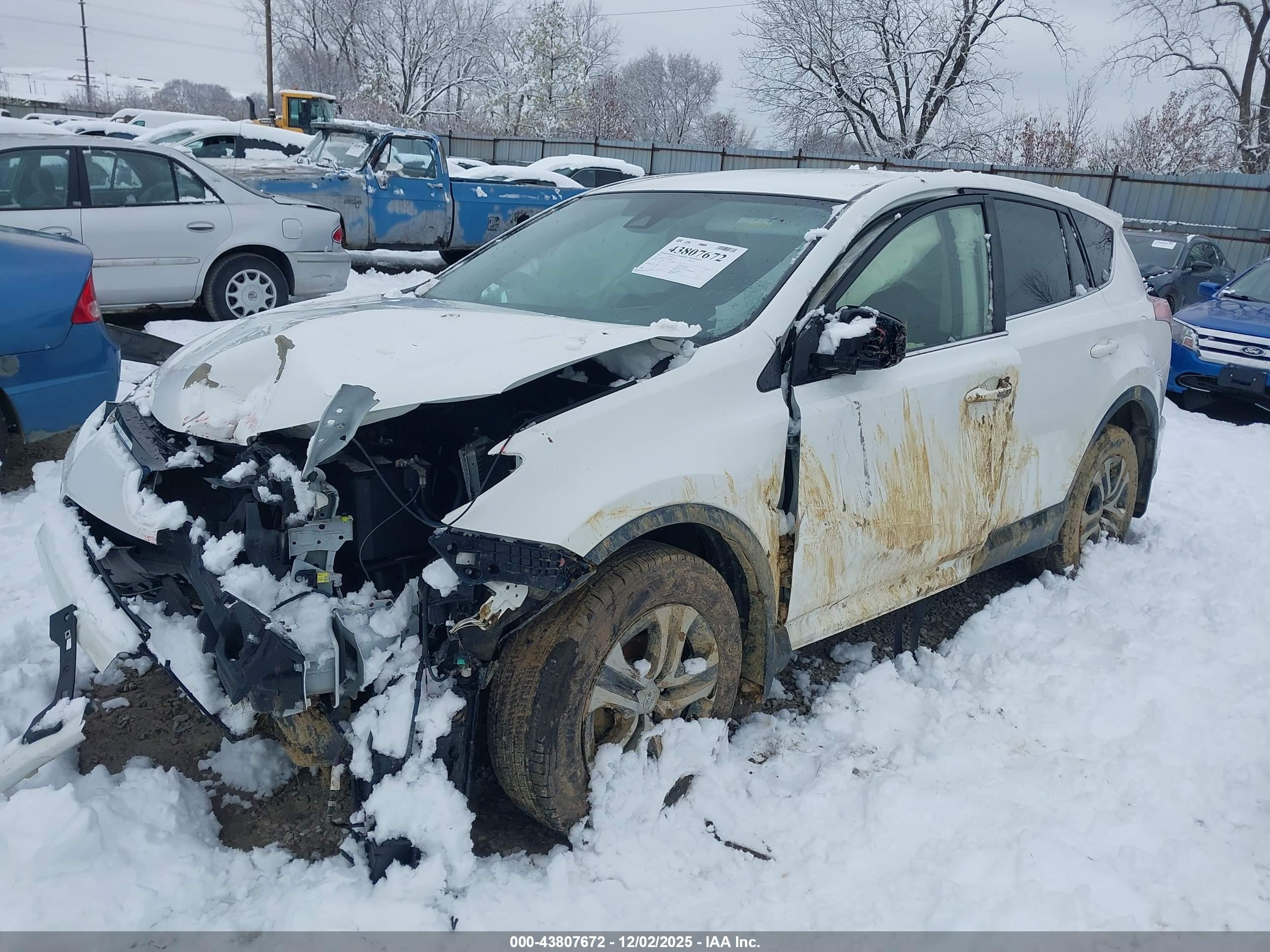 TOYOTA RAV4 image 2