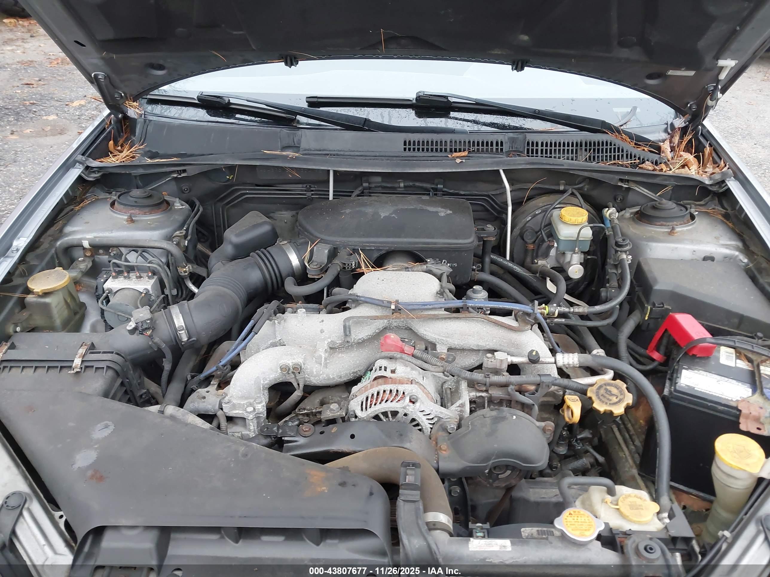 SUBARU OUTBACK image 10