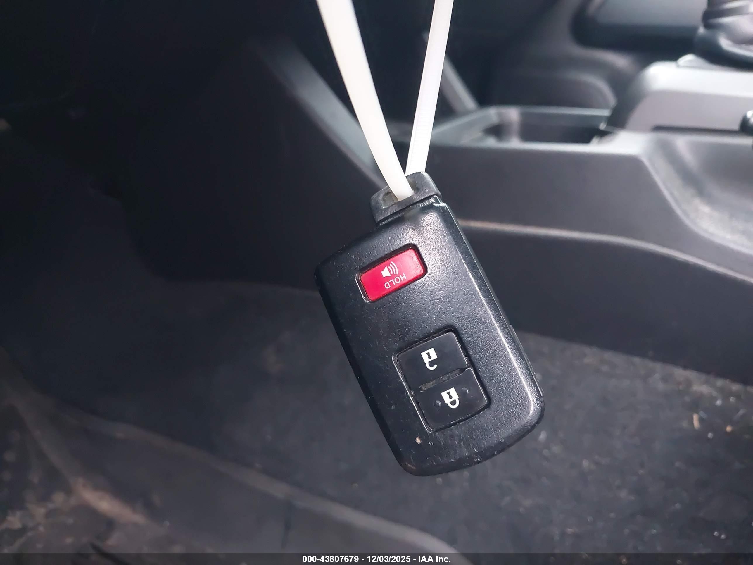 TOYOTA TACOMA image 11