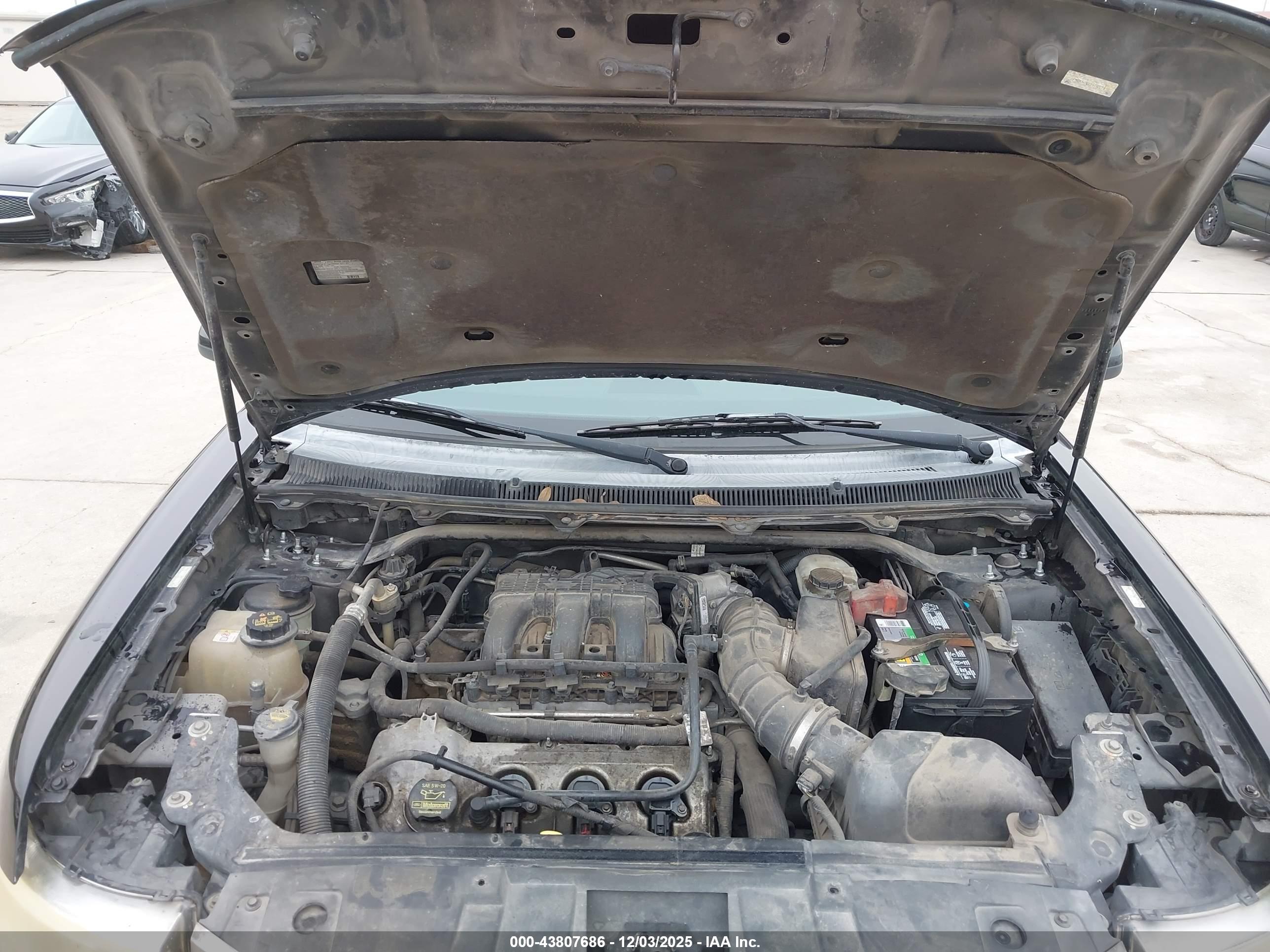 FORD FLEX image 10