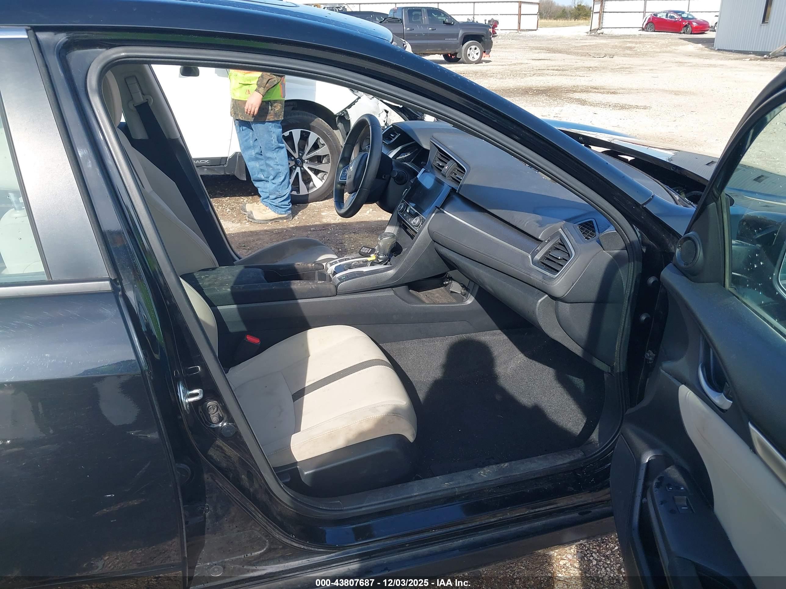HONDA CIVIC image 5