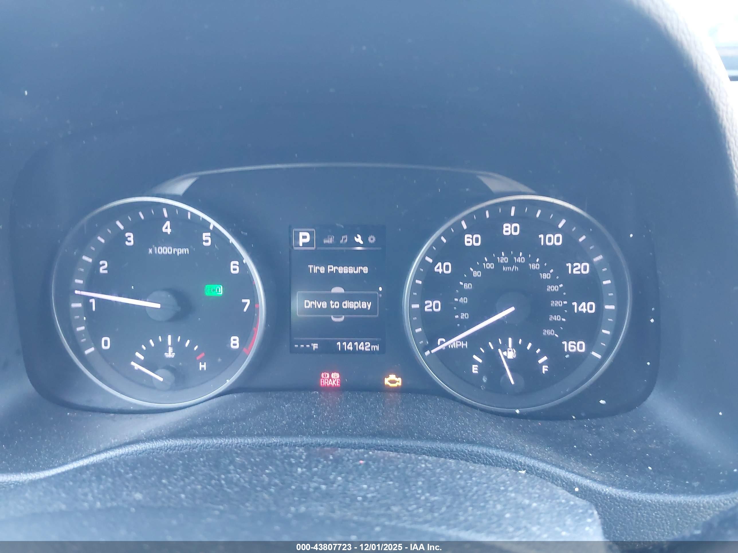 HYUNDAI ELANTRA image 7