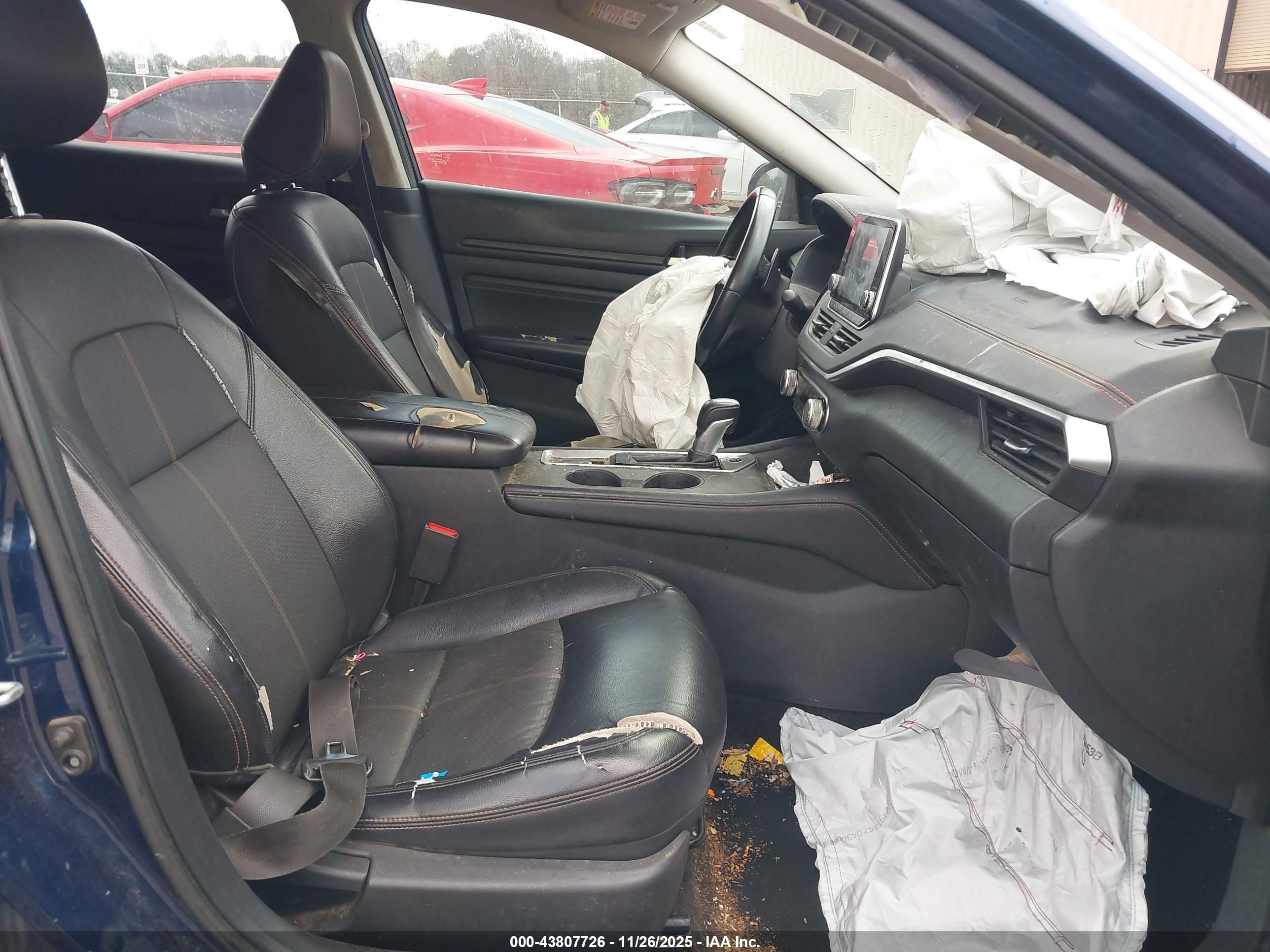 NISSAN ALTIMA image 5